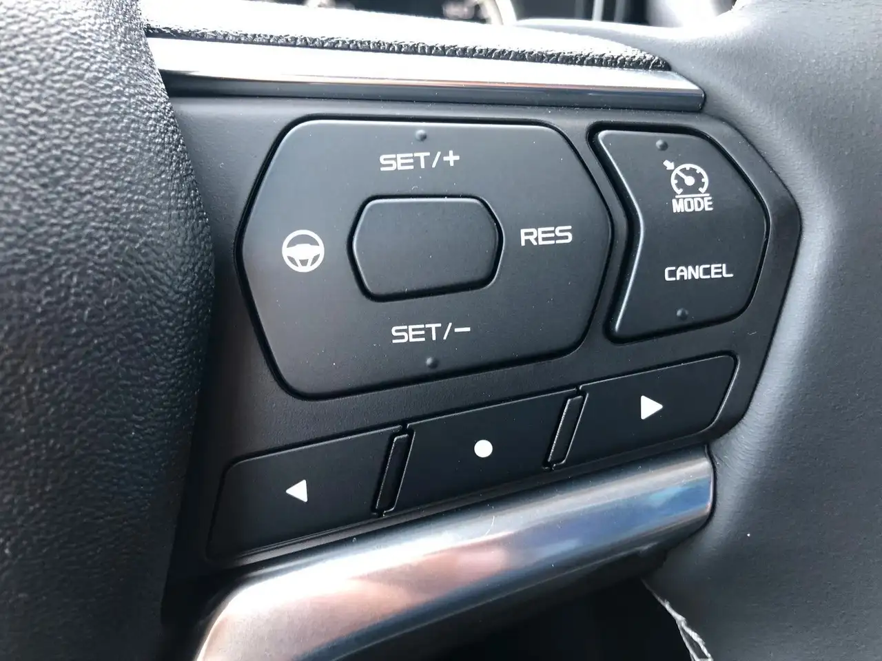 Isuzu D-Max 2024 — фото 25
