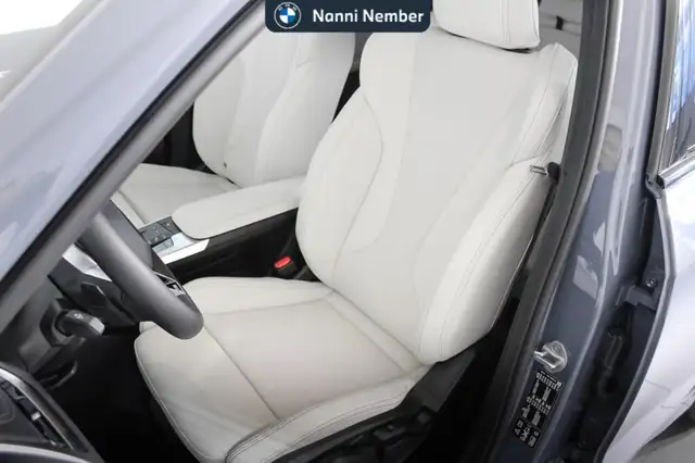 BMW X1 view 13