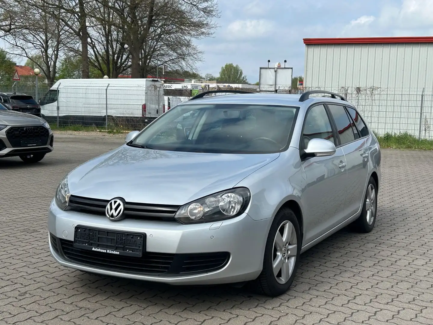 Volkswagen Golf VI Variant Match Argent - 1