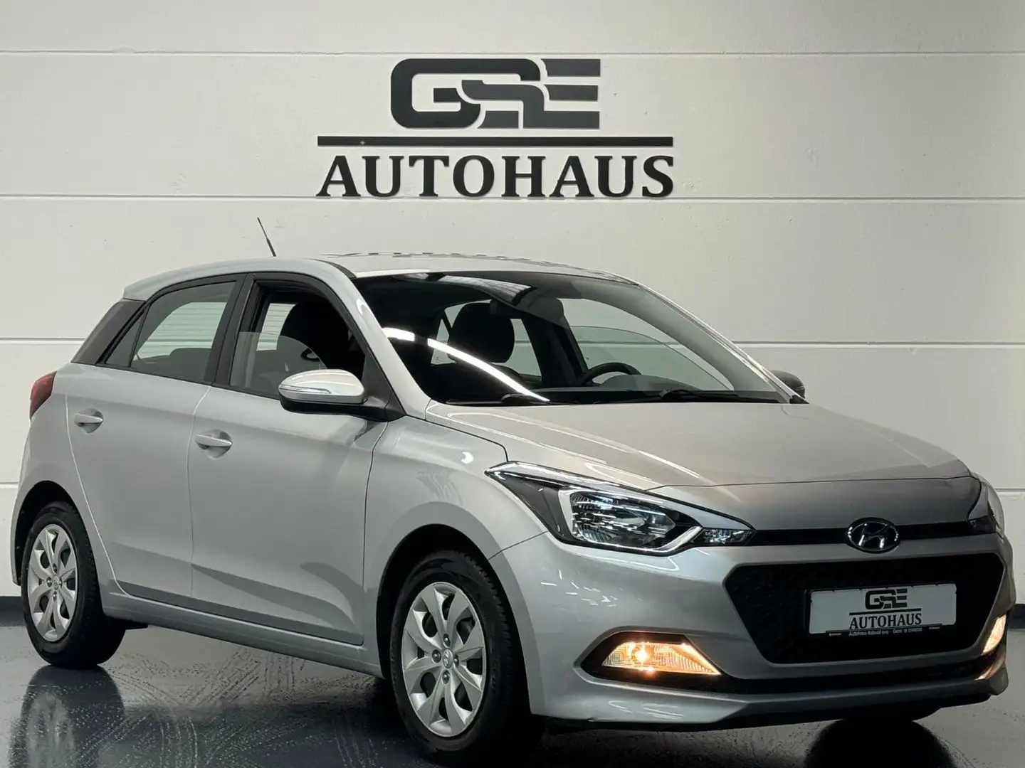 Hyundai i20 Classic*Navi*Kamera*Pdc*Klima Argent - 1