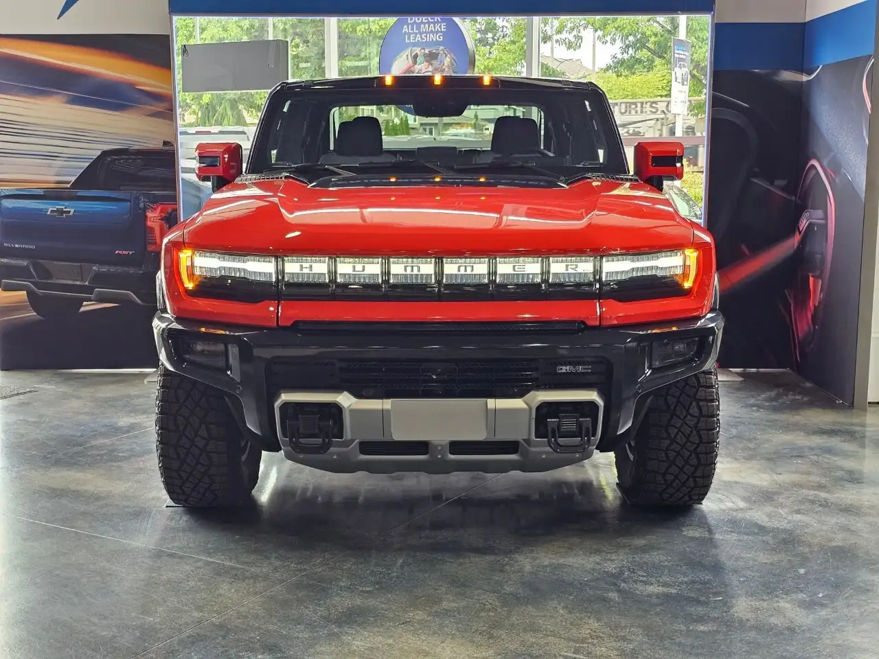 GMC HUMMER EV Pickup photo GMC HUMMER EV Pickup