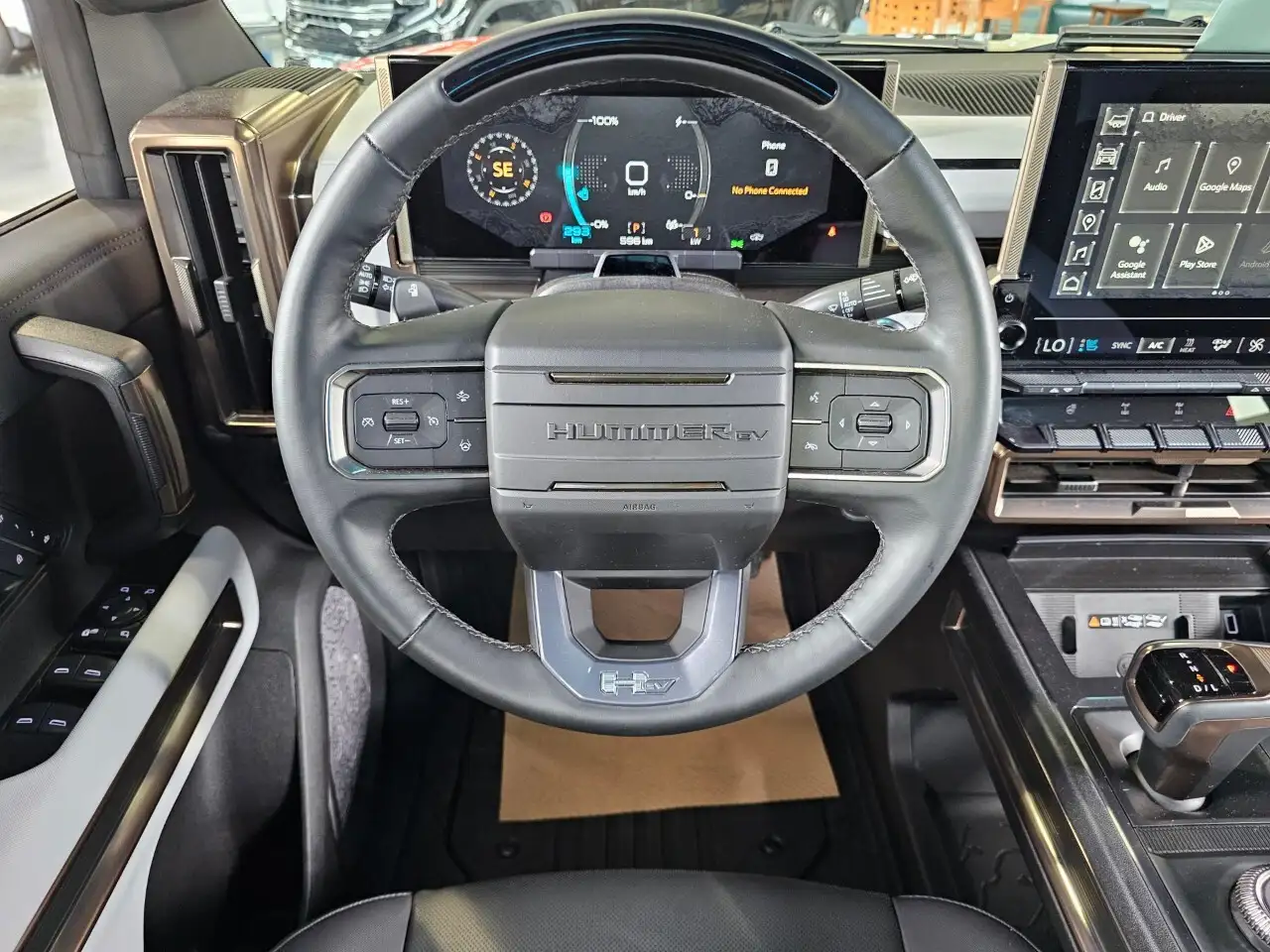 GMC HUMMER EV Pickup photo GMC HUMMER EV Pickup