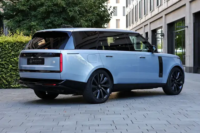 Land Rover Range Rover view 5