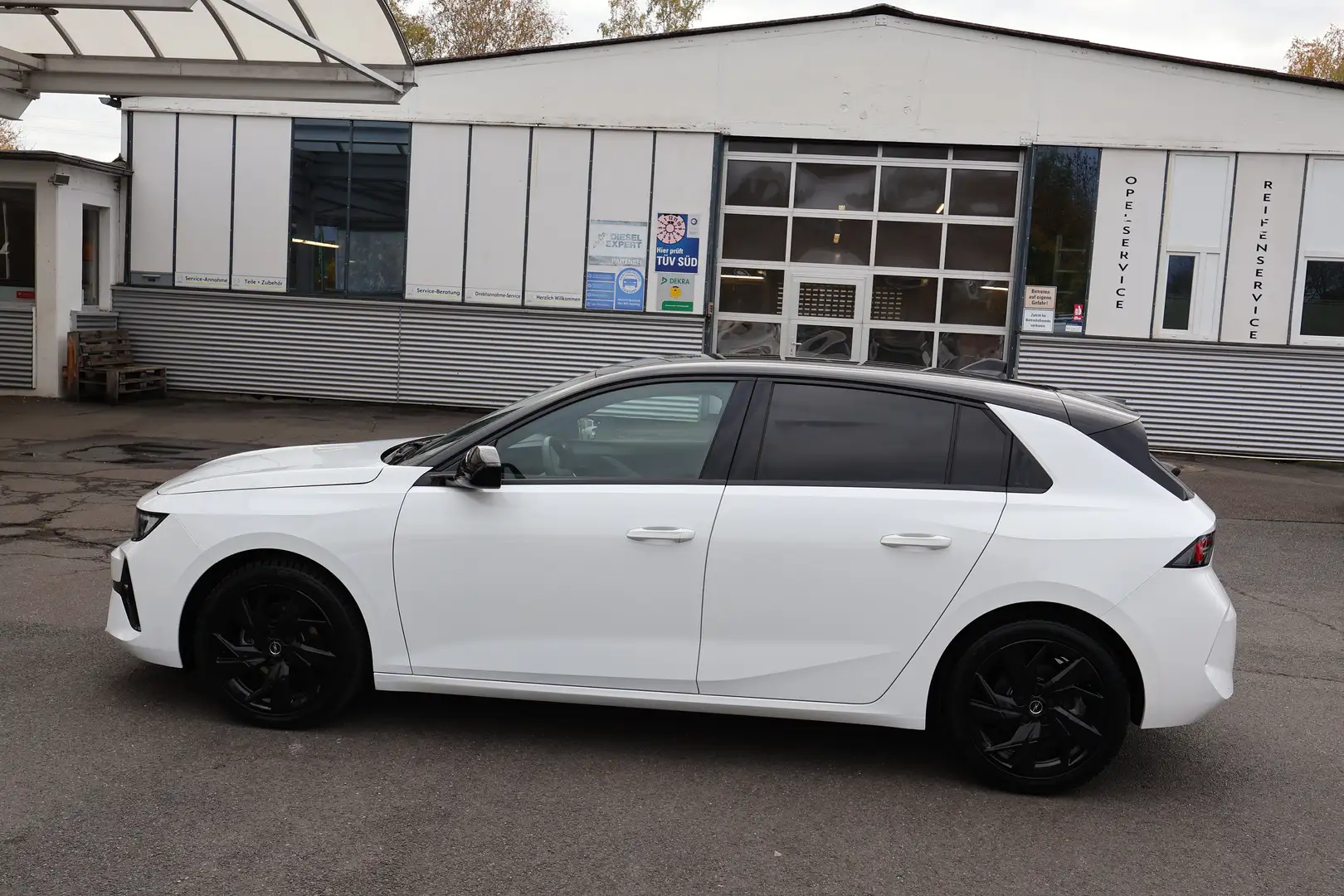 Opel Astra 5-T 1.2 Turbo AT8 GS+Matrix-LED+Navi+ Blanc - 2