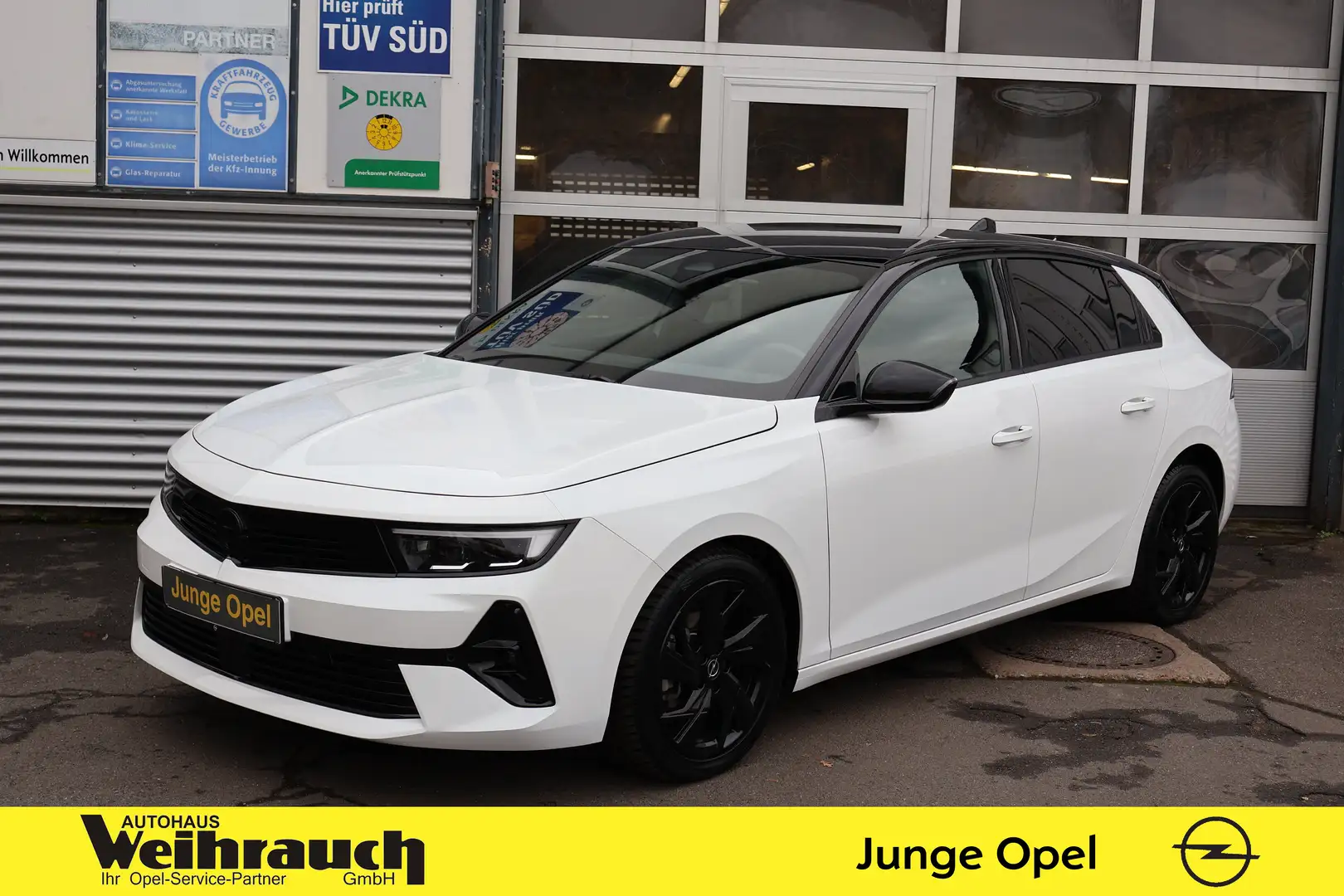 Opel Astra 5-T 1.2 Turbo AT8 GS+Matrix-LED+Navi+ Blanc - 1