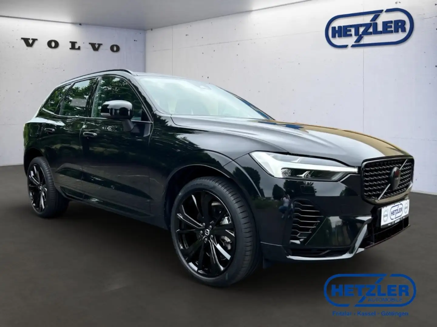 Volvo XC60 Plus Black Edition Recharge Plug-In Hybrid AWD T6 Schwarz - 2