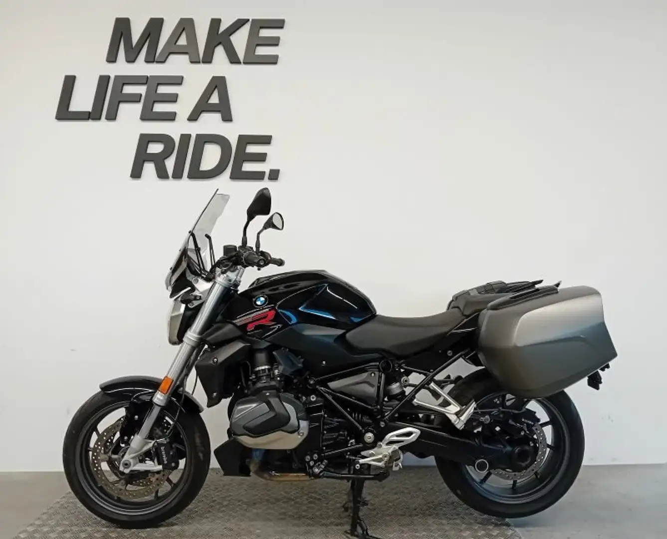 BMW R 1250 R Černá - 2