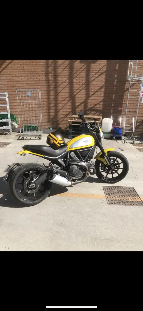 Ducati Scrambler - 2