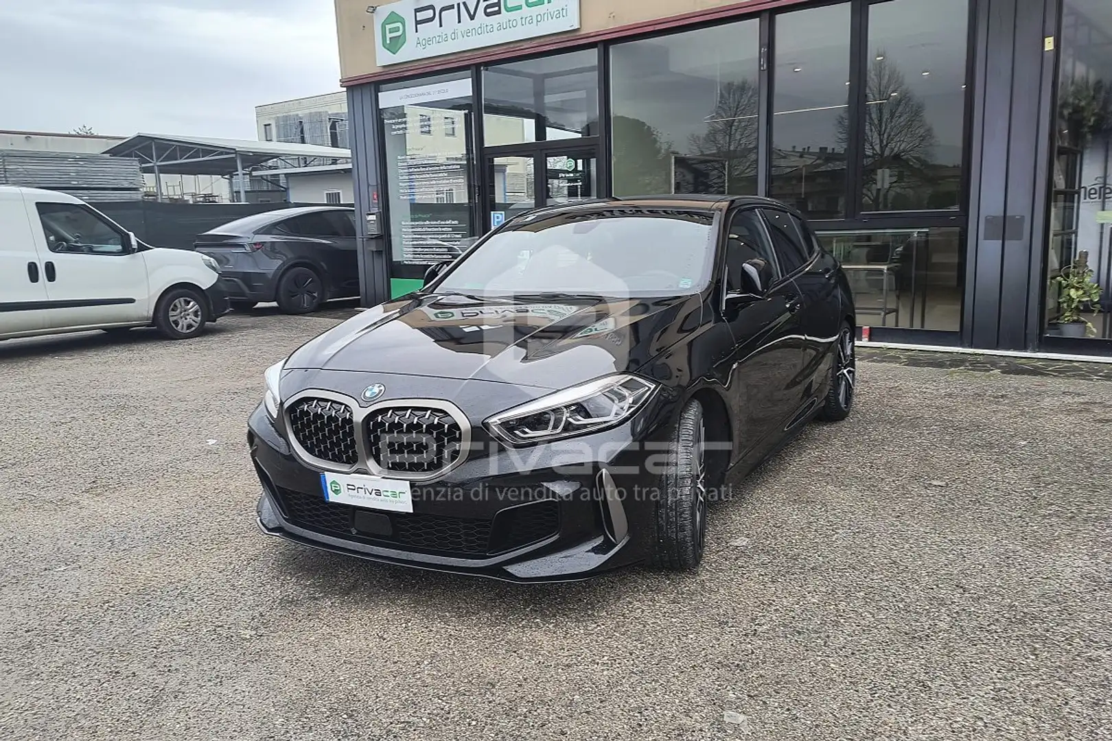 BMW 135 M 135i xDrive Noir - 1
