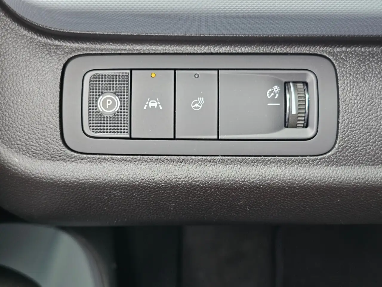 Chevrolet Bolt снимка Chevrolet Bolt