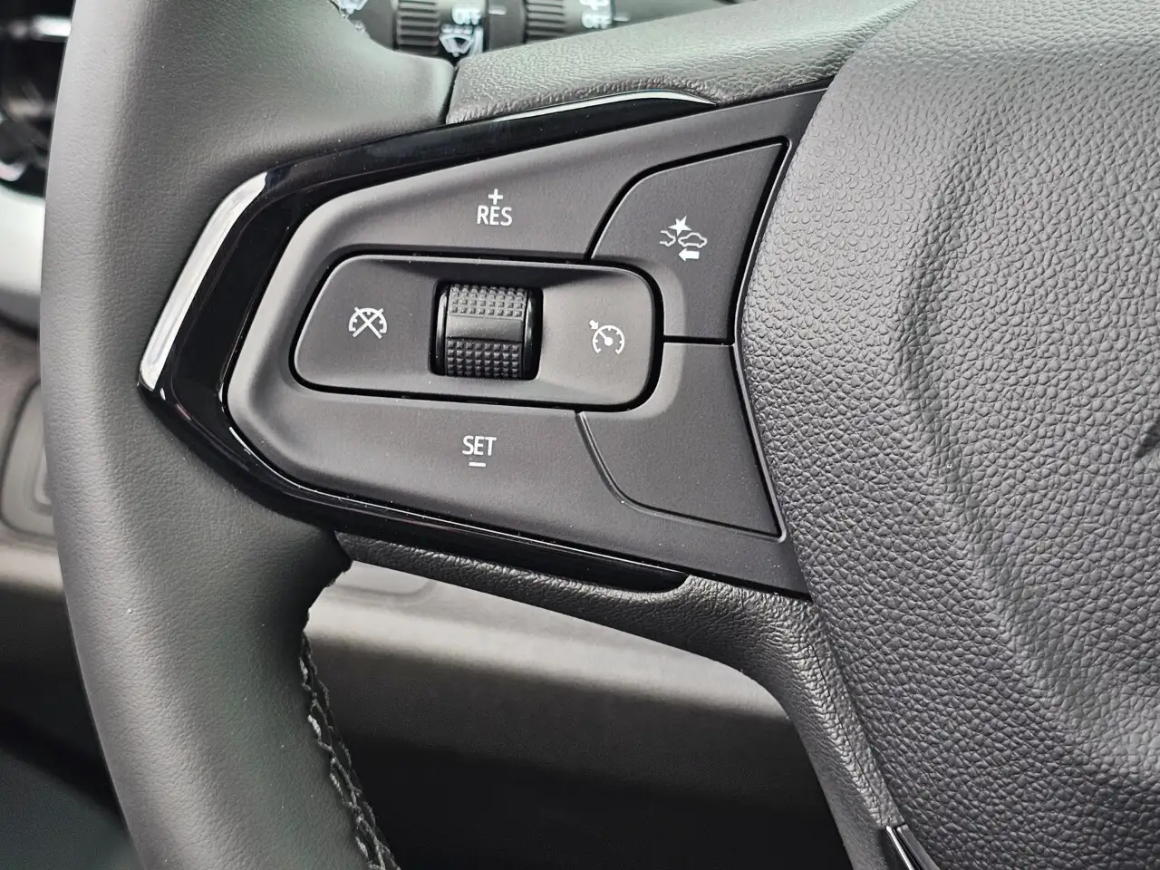 Chevrolet Bolt снимка Chevrolet Bolt