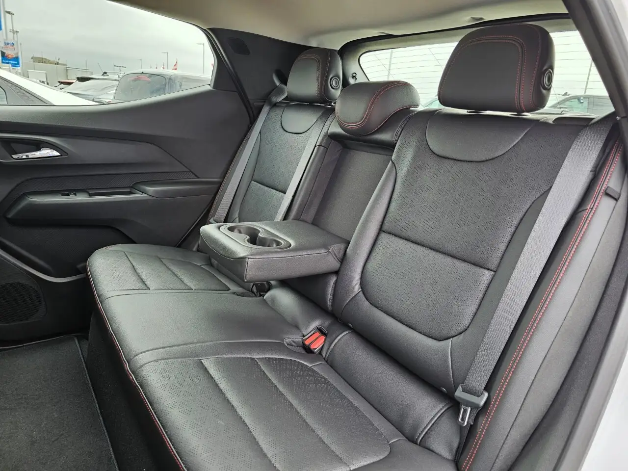 Chevrolet Bolt снимка Chevrolet Bolt