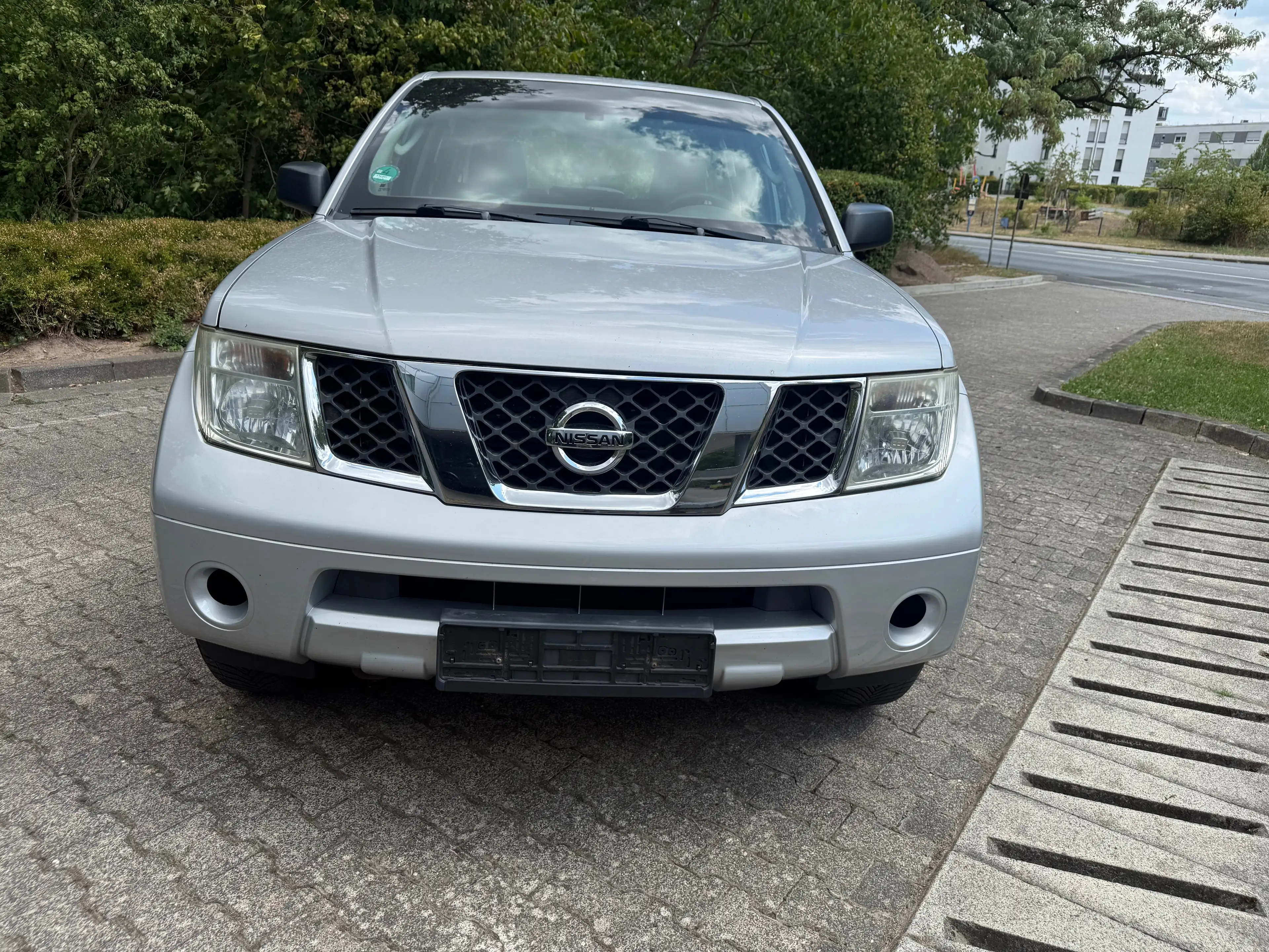 Nissan Pathfinder 2,5 dCi XE Plus — photo 3