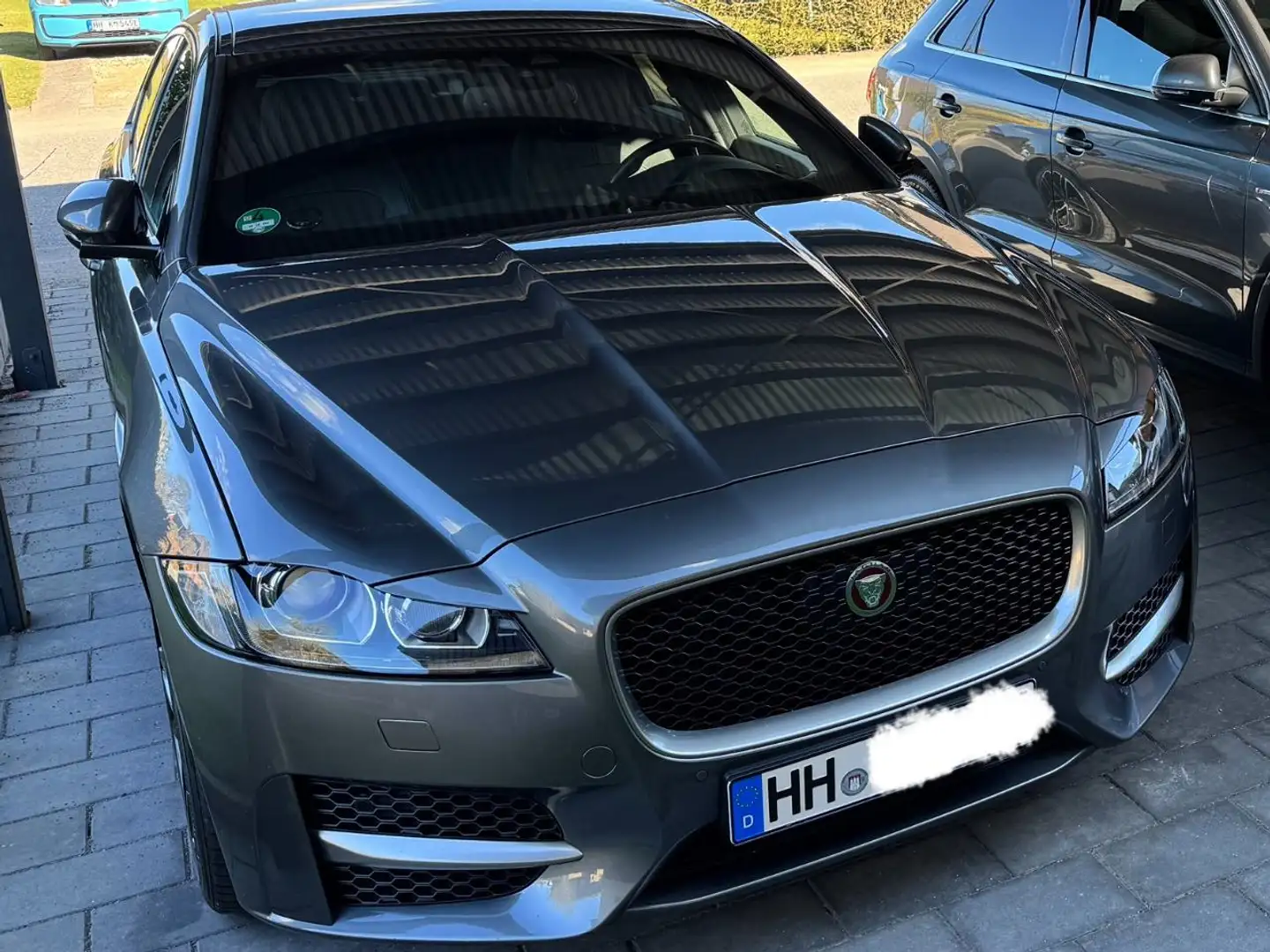 Jaguar XF XF Diesel 20d AWD Aut. R-Sport Grau - 2