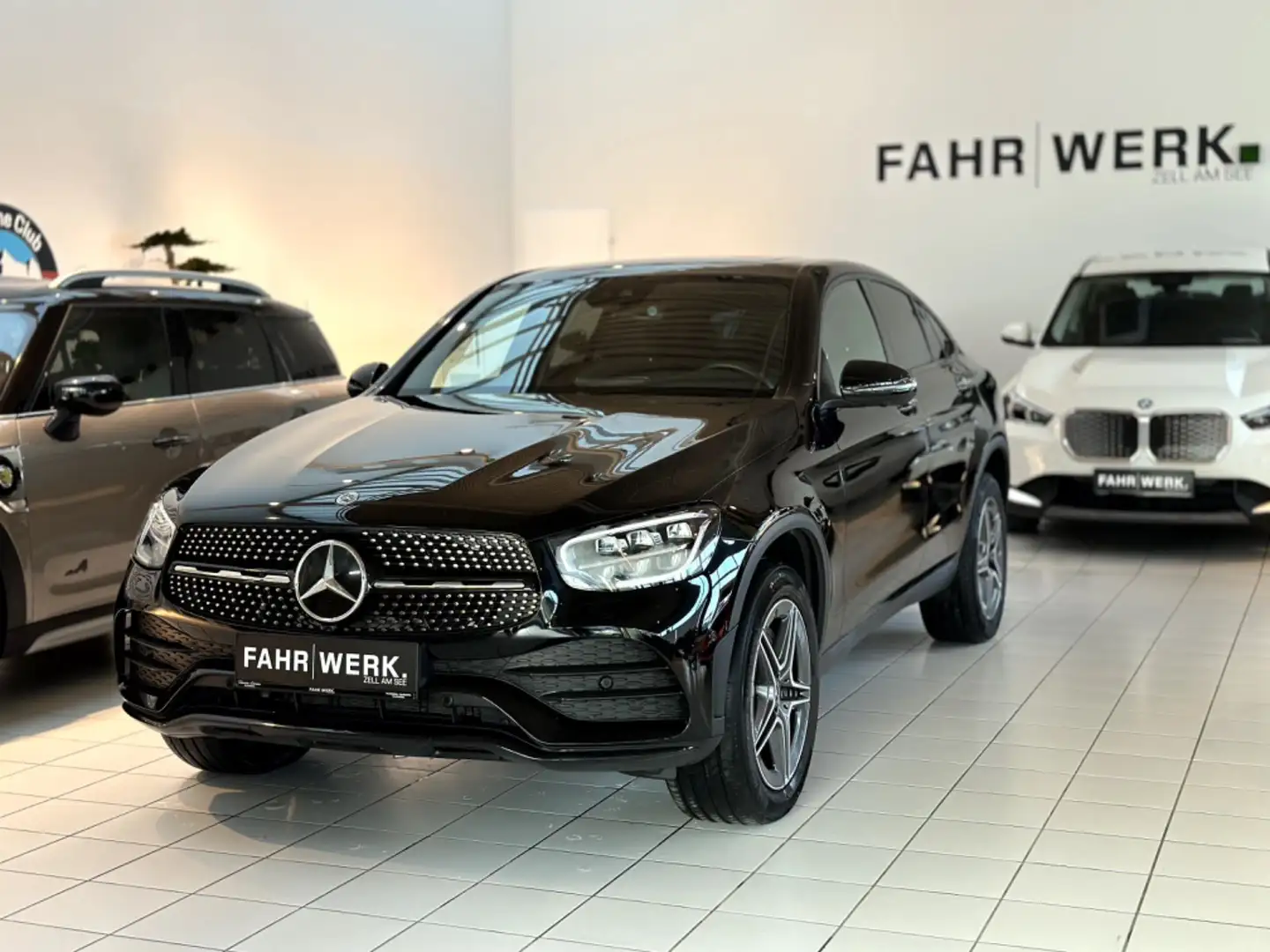 Mercedes-Benz GLC 300 de Coupé 4MATIC  *AMG-Line* *PANO* *360° Kamera* Schwarz - 1
