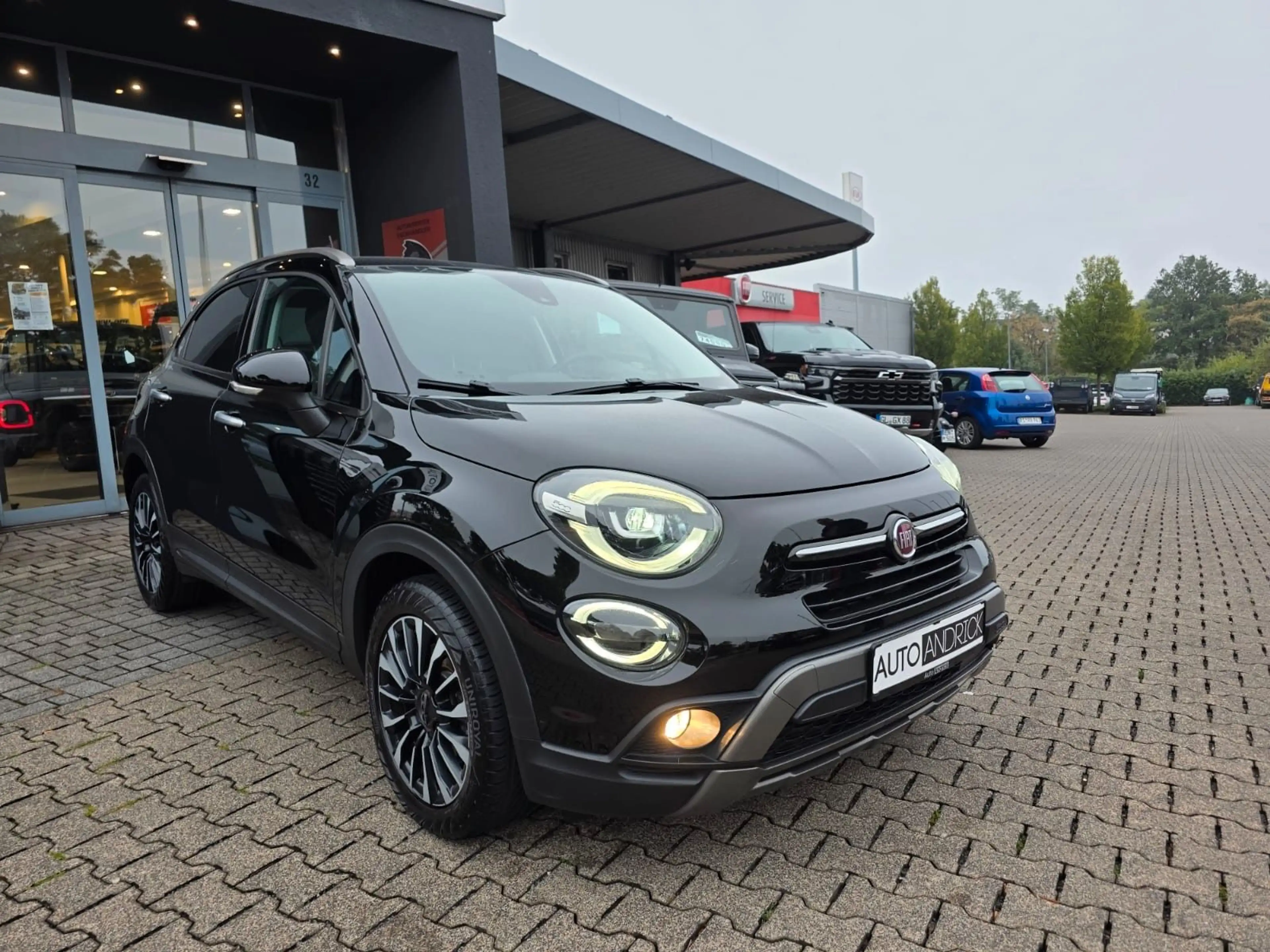 Fiat 500X 2HAND PDC SHZ KLIMA — photo 3