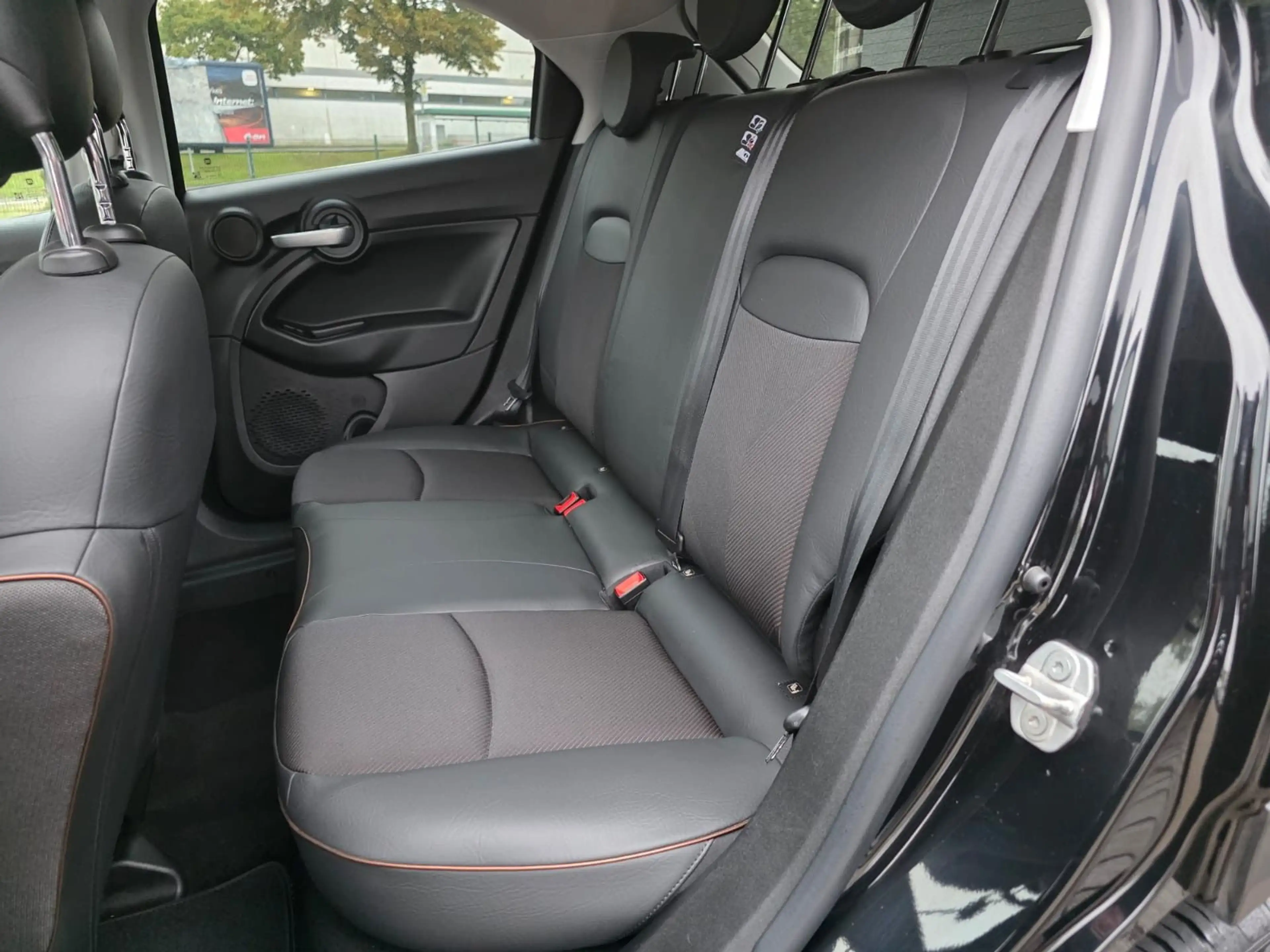 Fiat 500X 2HAND PDC SHZ KLIMA — photo 11