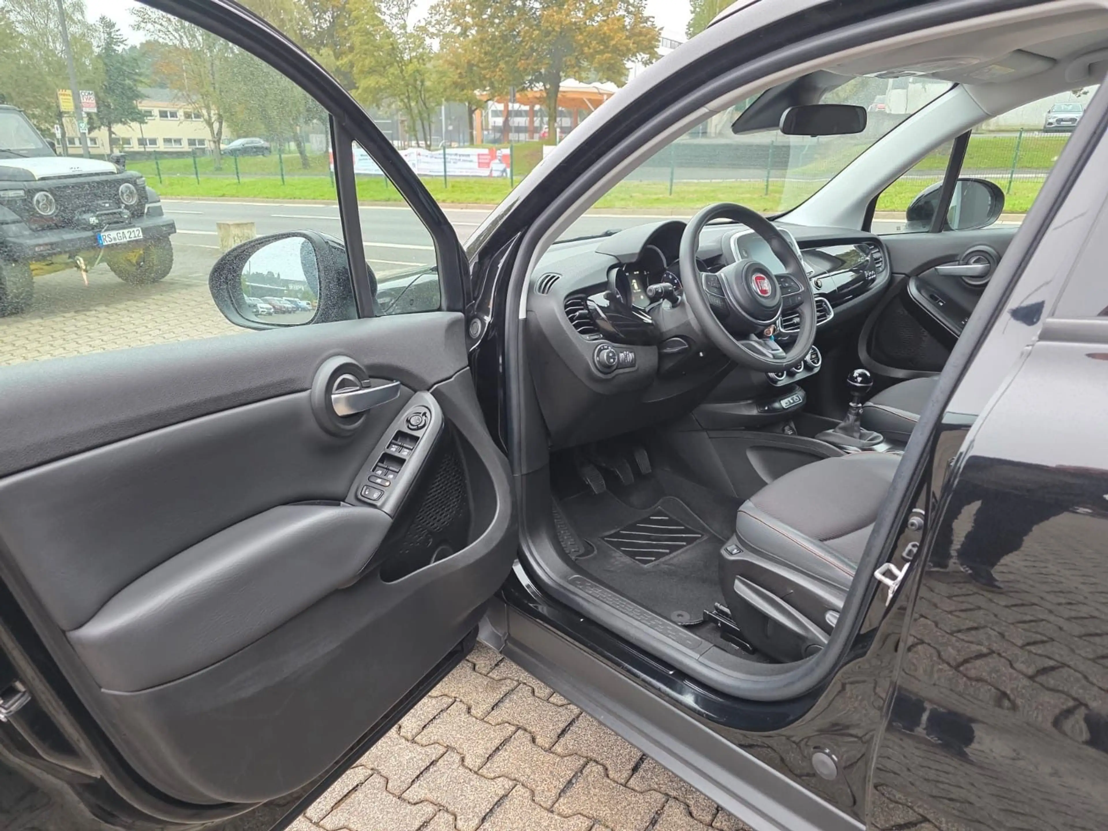 Fiat 500X 2HAND PDC SHZ KLIMA — photo 10
