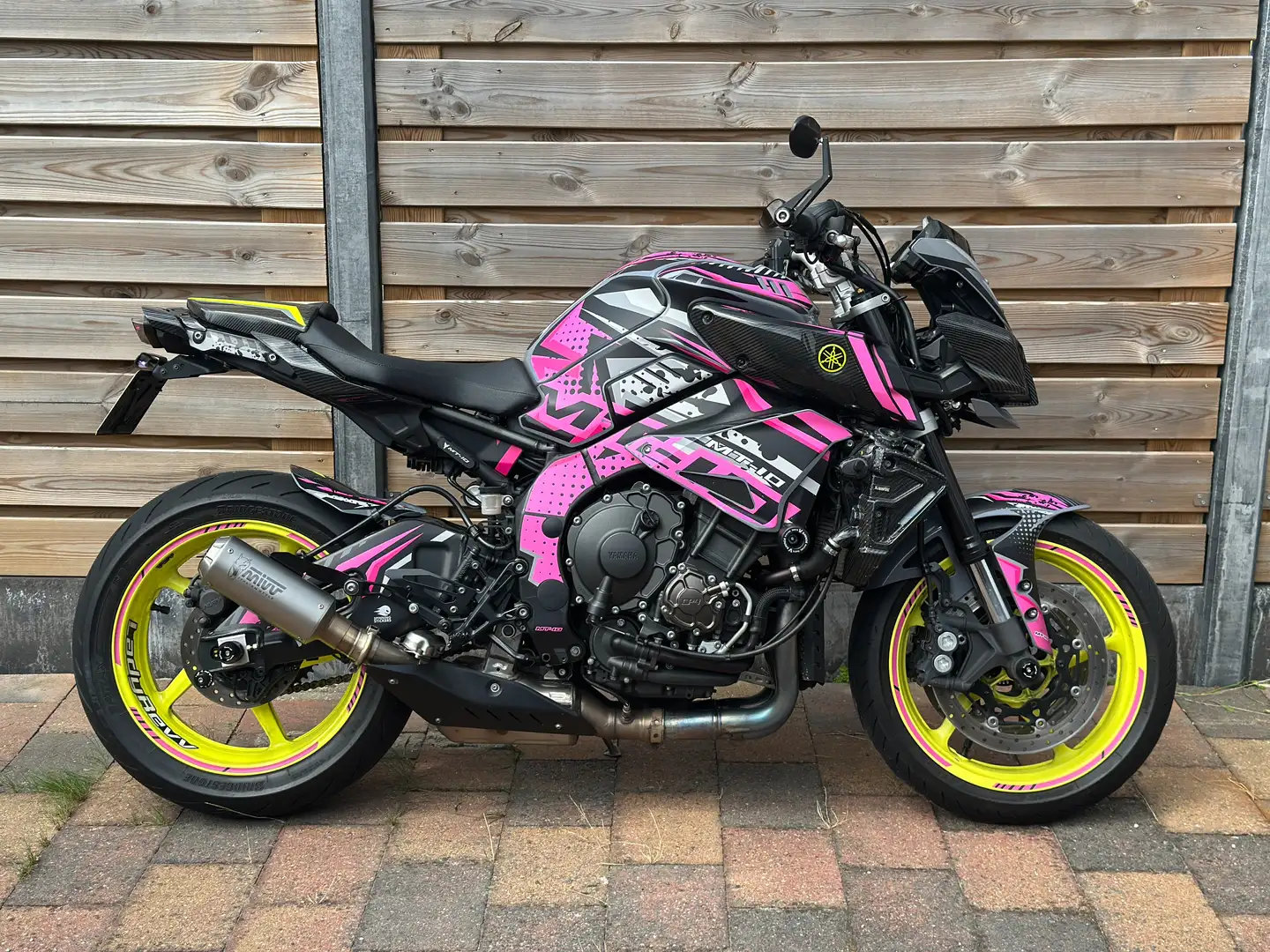Yamaha MT-10 Grey - 1