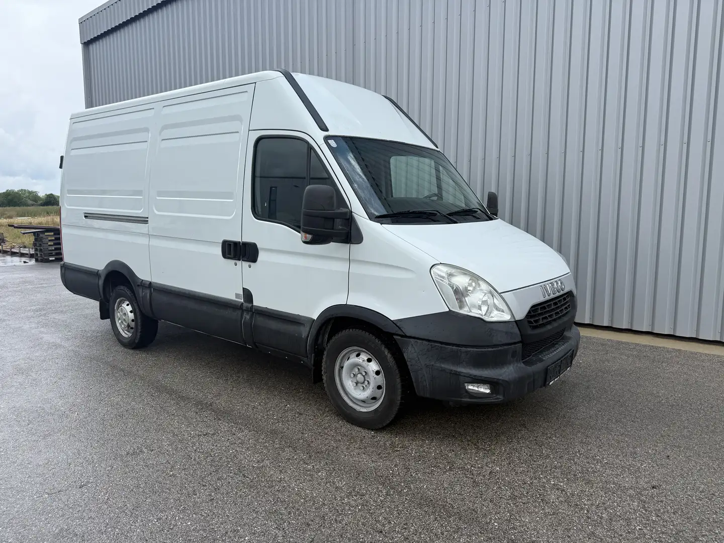 Iveco Daily 35S17L 3,0 Blanc - 1