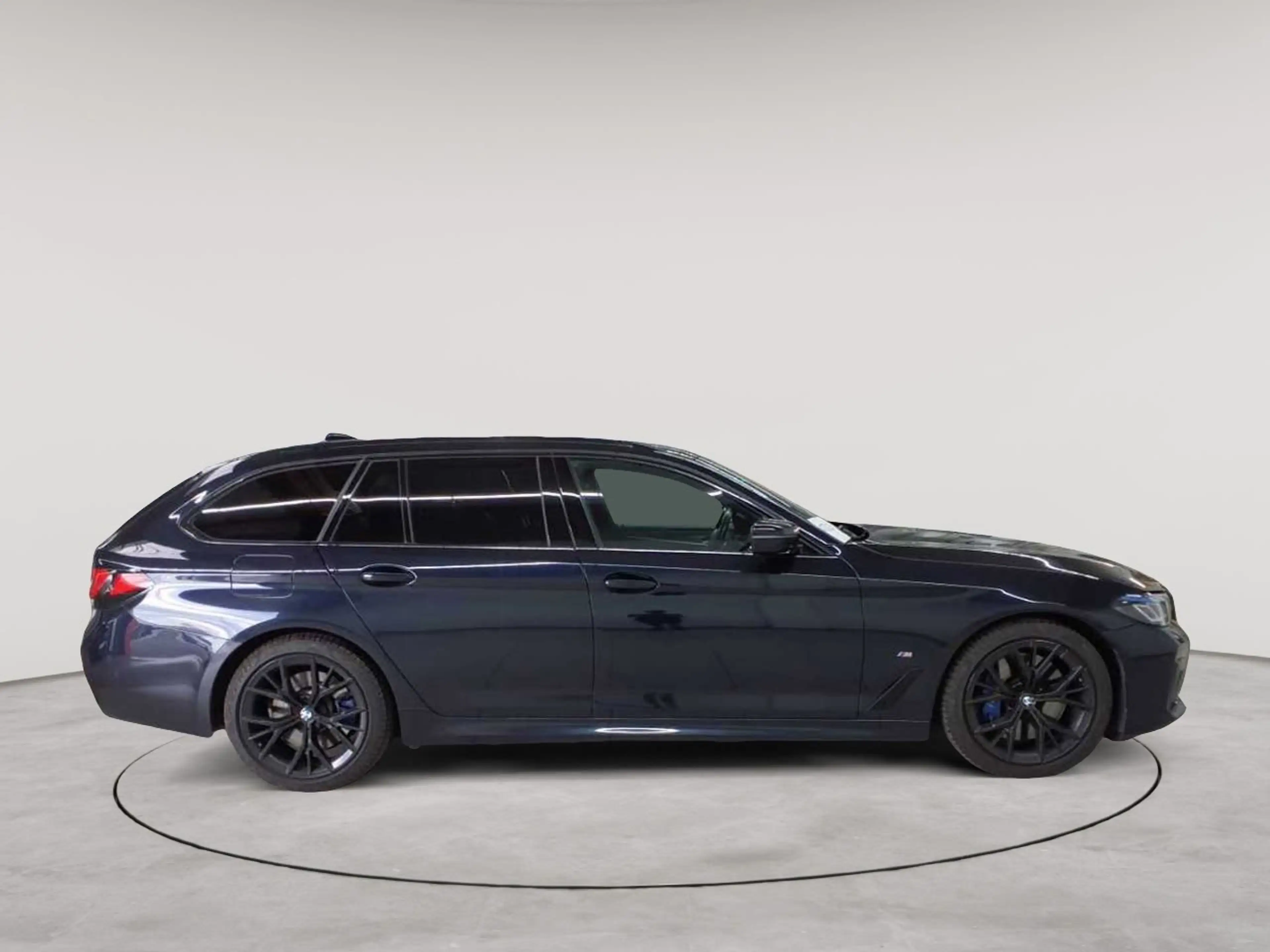 BMW 540 540d xDrive Touring Aut. M Sport Pro HuD AHK — photo 3