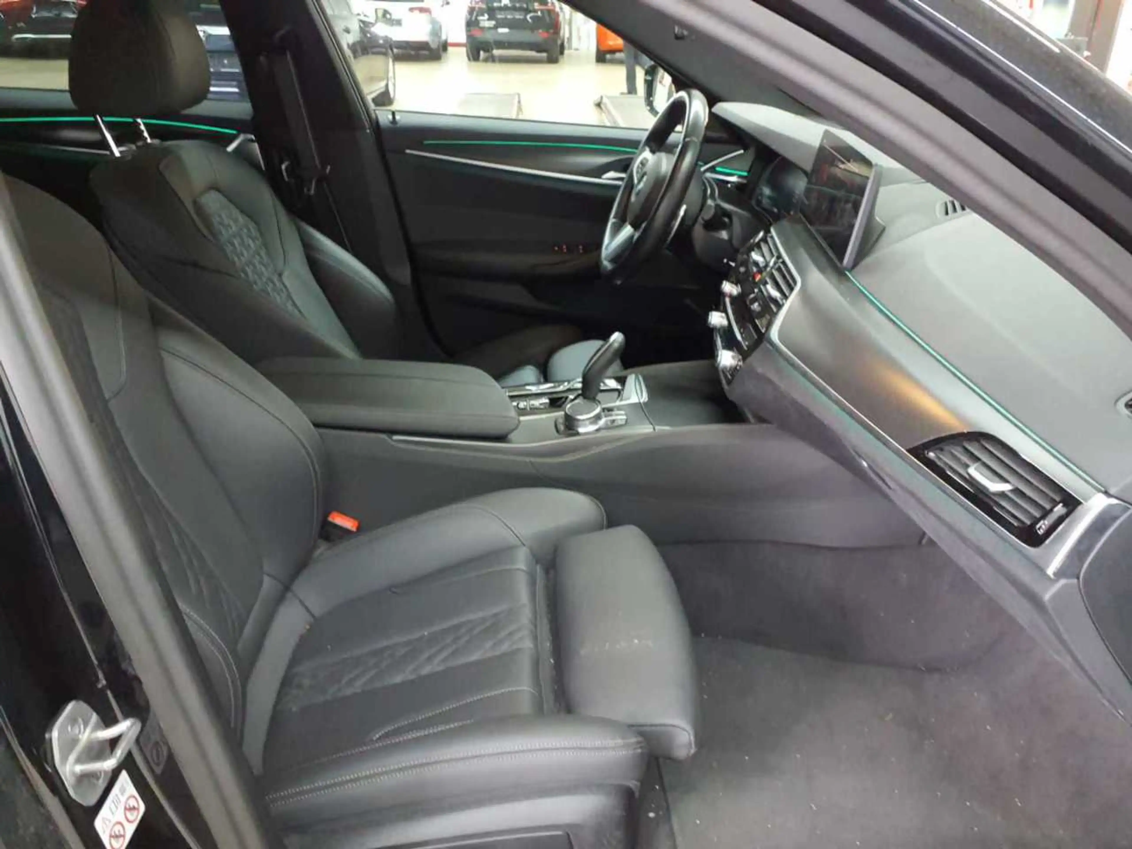 BMW 540 540d xDrive Touring Aut. M Sport Pro HuD AHK — photo 7