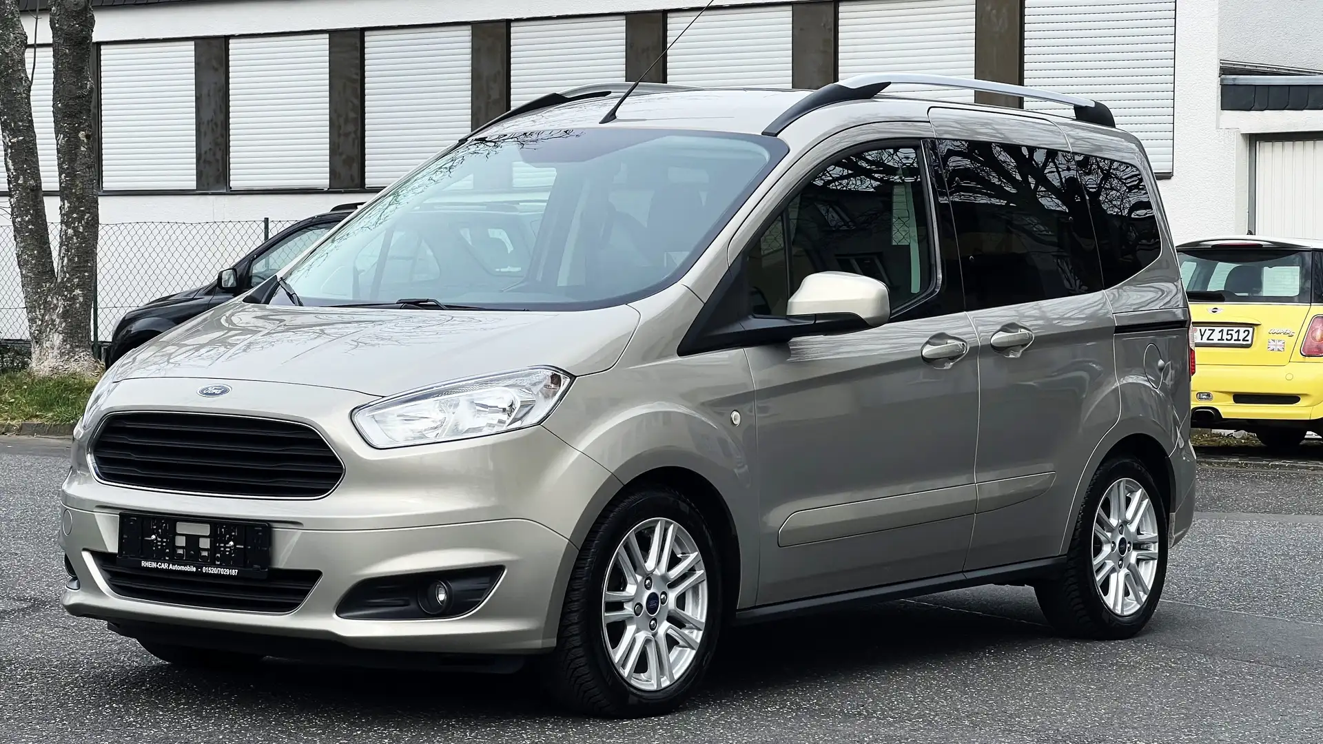 Ford Tourneo Courier 1.0 EcoBoost Titanium Beige - 2