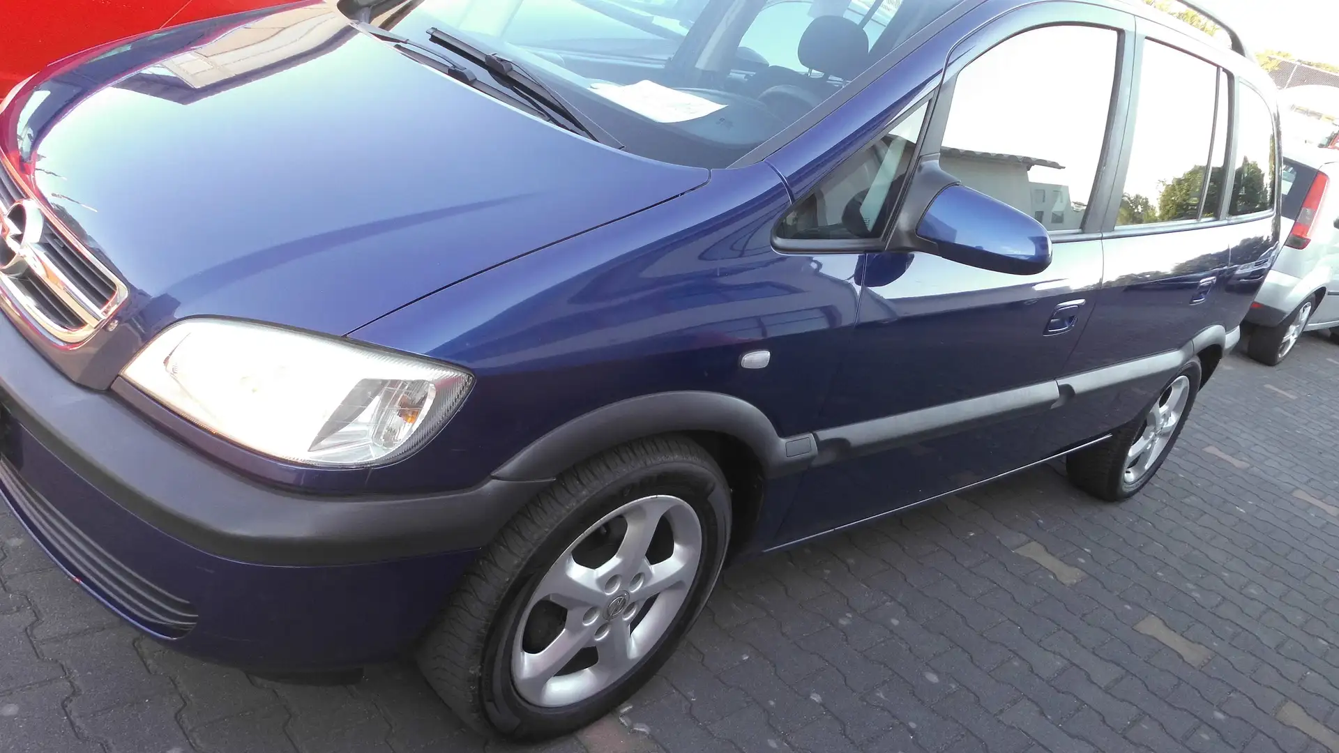 Opel Zafira 1.8 Elegance AUTOMATIKGETRIBE.7 SITZE.KLIMA .ALU . Azul - 2