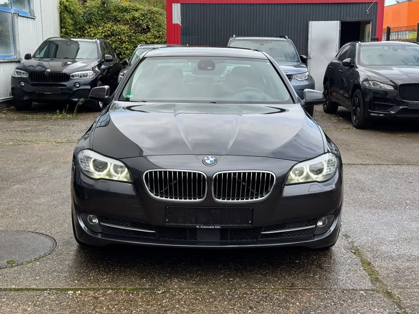BMW 528 i Lim. 3.0 L/Softclose/H-Up/eSitze/Leder/ACC Grau - 2