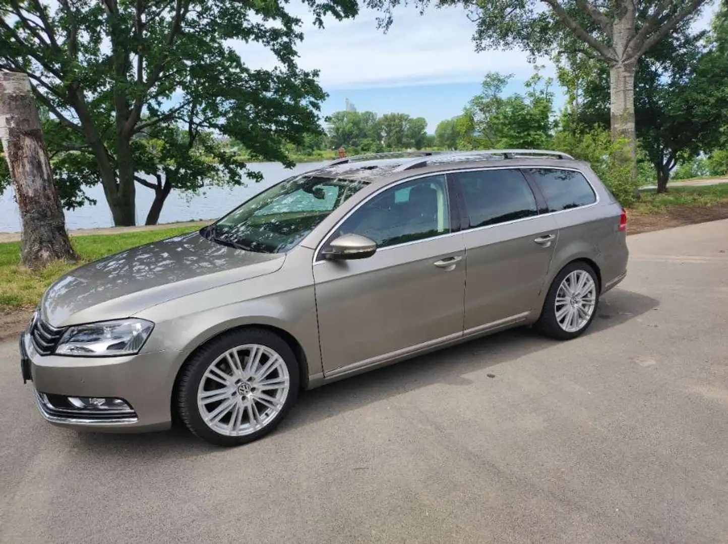Volkswagen Passat Variant Passat Variant Highline Blue 2,0 TDI DPF DSG Beige - 1