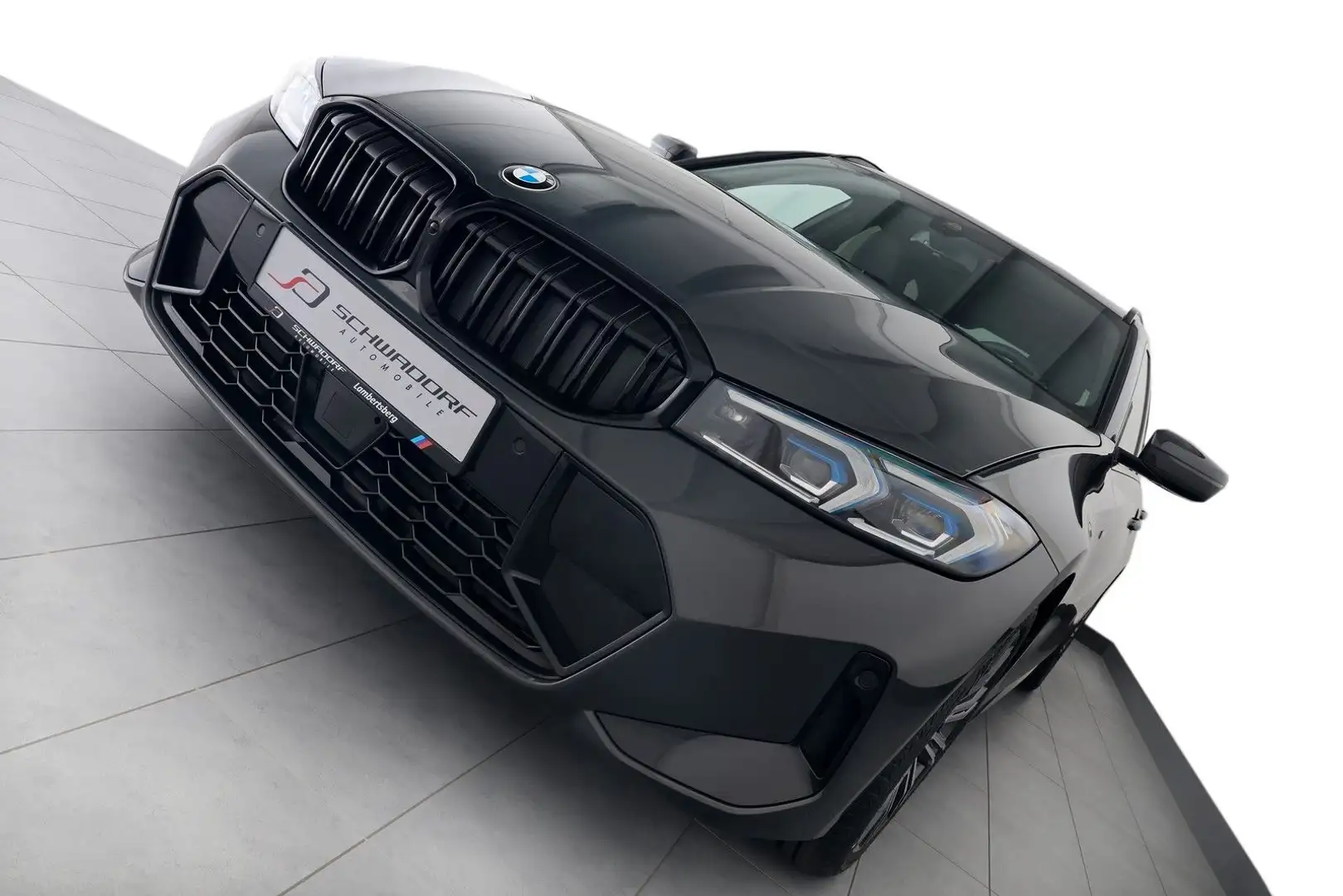 BMW 320 i Touring M Sport LivePro HUD ACC RFK AHK 18" Grau - 2