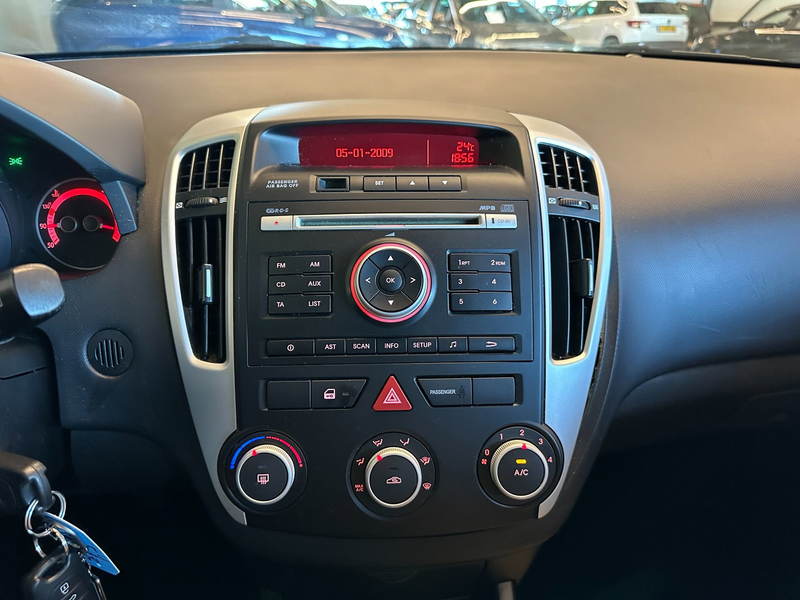 Kia Ceed / cee'd 1.4 CVVT X-tra-uitv|AIRCO|TREKHAAK|ISOFIX|PARKEERS — photo 22