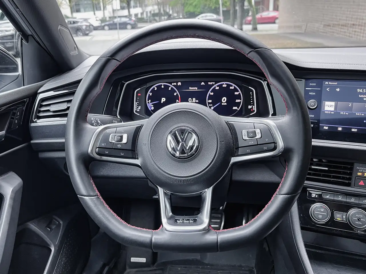 Volkswagen Jetta снимка Volkswagen Jetta