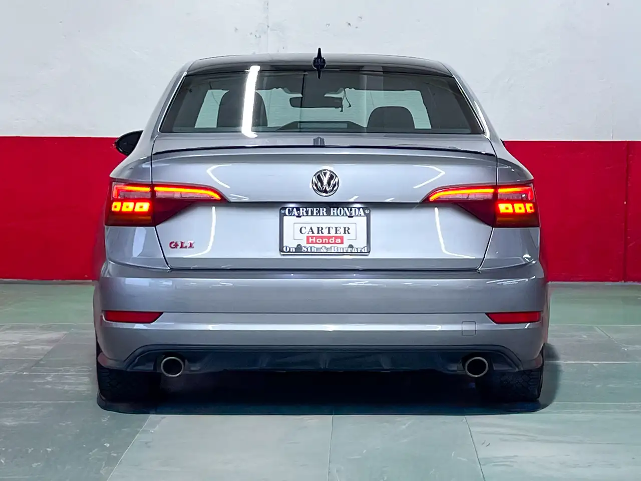 Volkswagen Jetta снимка Volkswagen Jetta