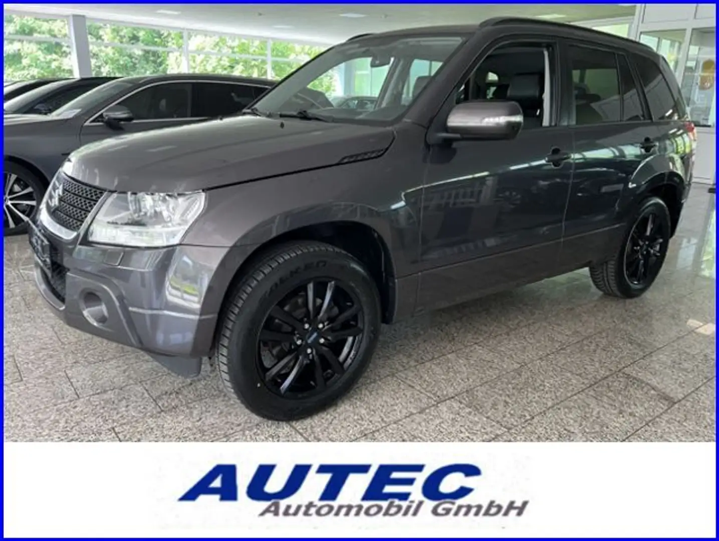 Suzuki Grand Vitara 2.4 Automatik 4x4+AHK TÜV 04/2027 Grau - 1