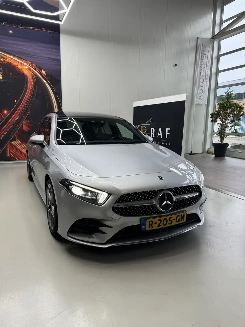 Mercedes-Benz A 200 Bns Sol. AMG Grijs - 1