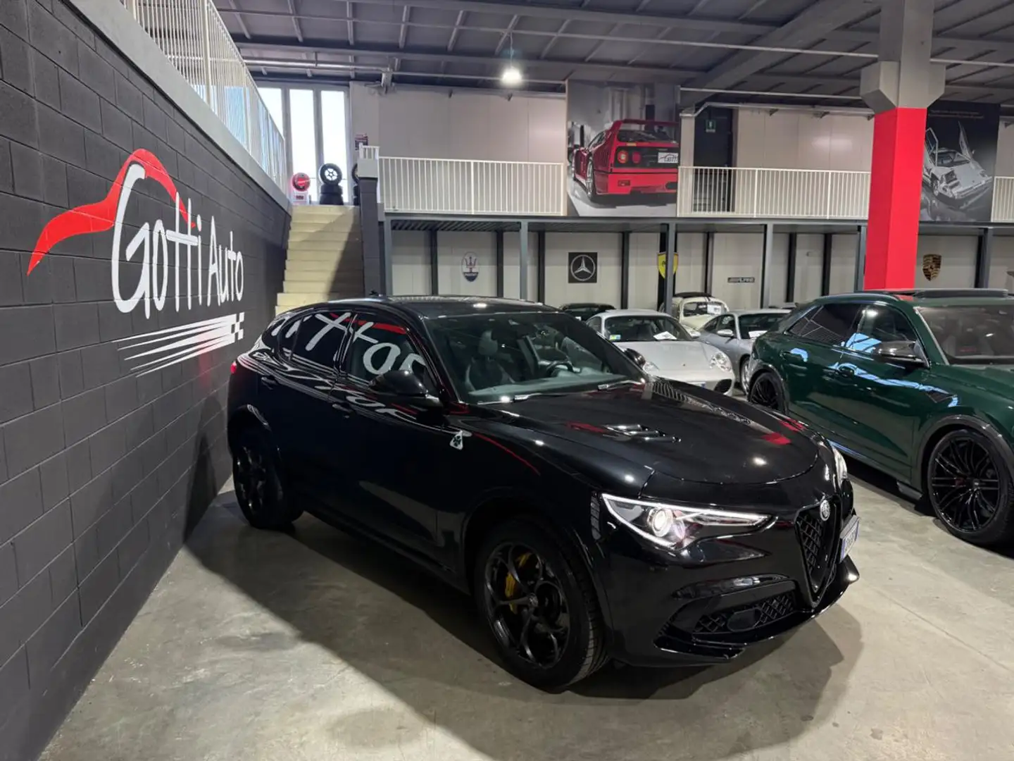 Alfa Romeo Stelvio BITURBO V6 510CV QUADRIFOGLIO ITALIANA RESTYLING Noir - 2