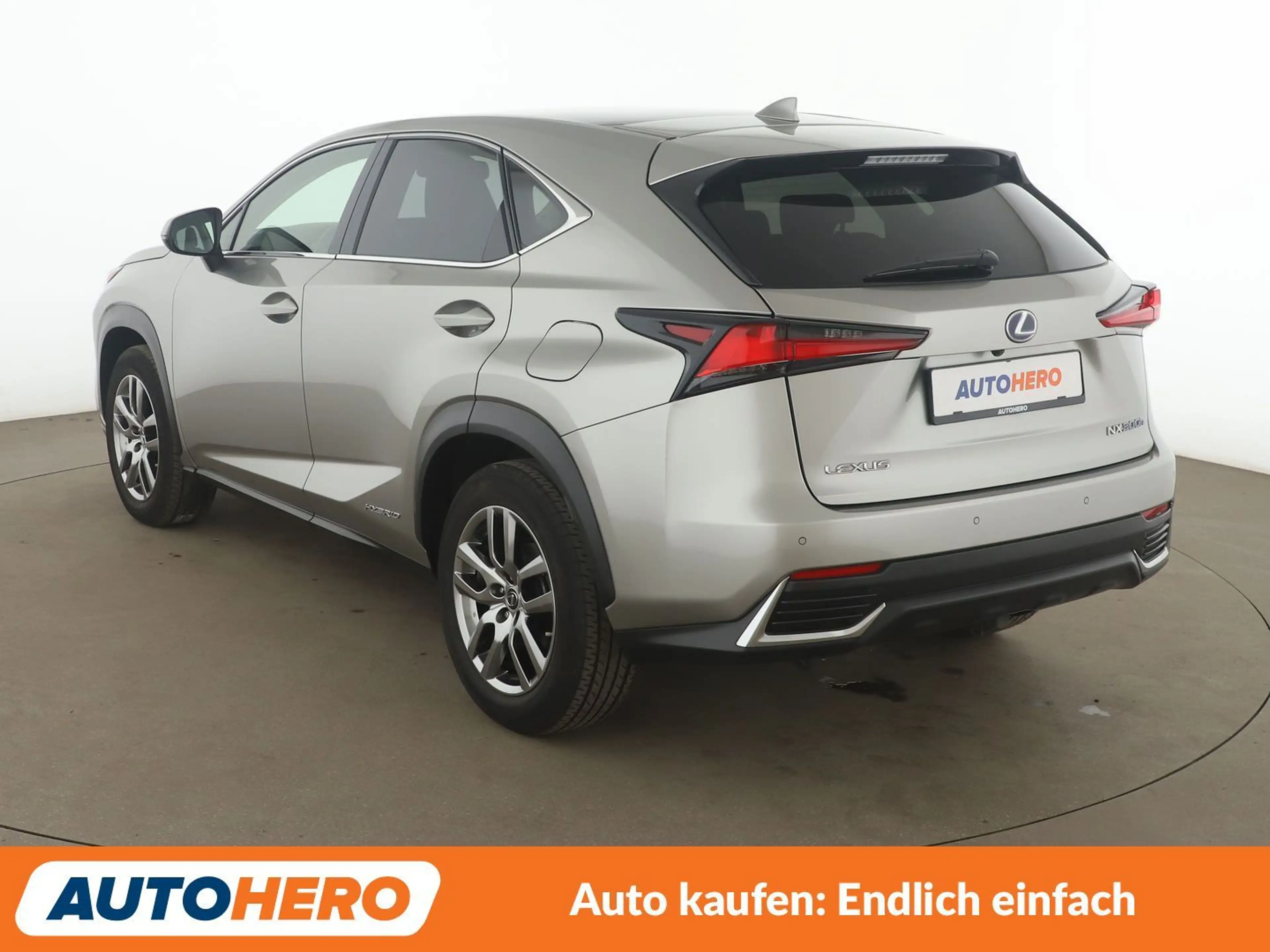 Lexus NX 300h NX 300h E-Four Executive Line Aut.*NAV*LED*CAM*PDC — photo 4