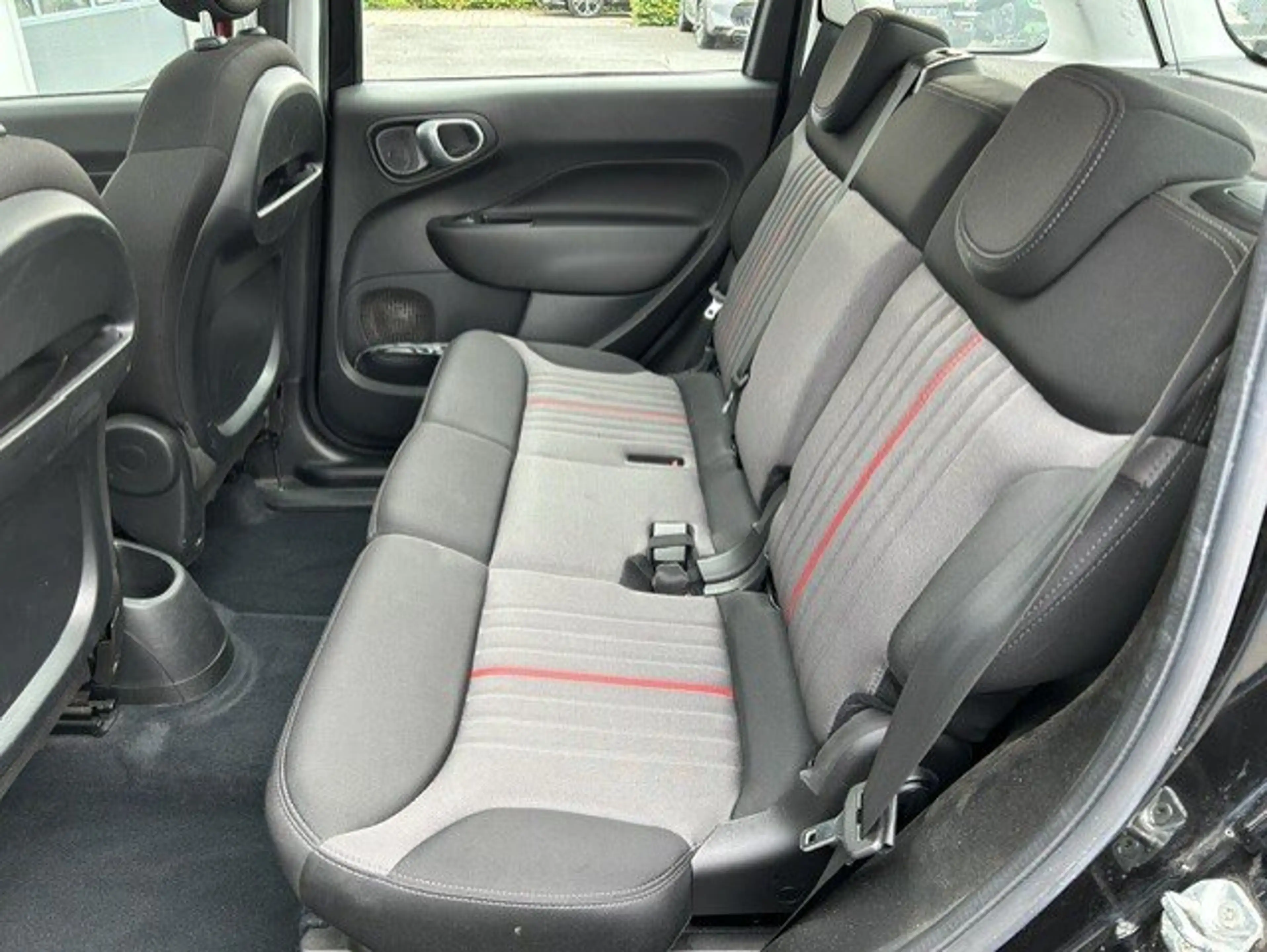 Fiat 500L 1.4i Lounge — photo 12