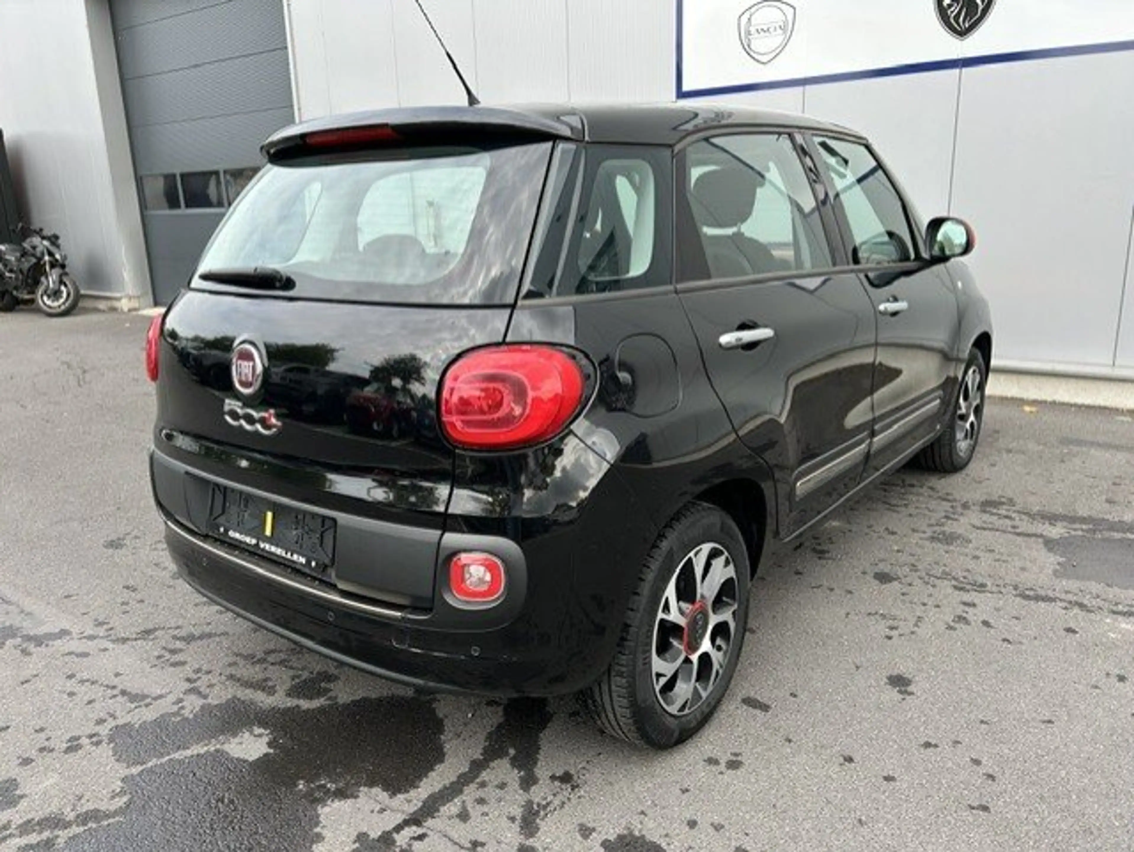 Fiat 500L 1.4i Lounge — photo 4