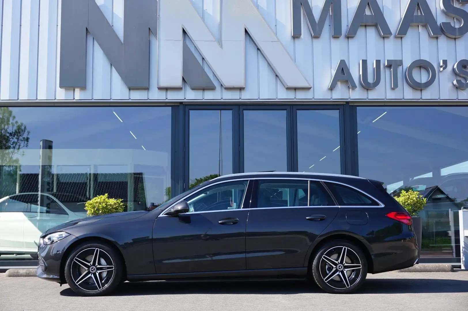 Mercedes-Benz C 300 Estate e Luxury Line Panoramadak Grijs - 2