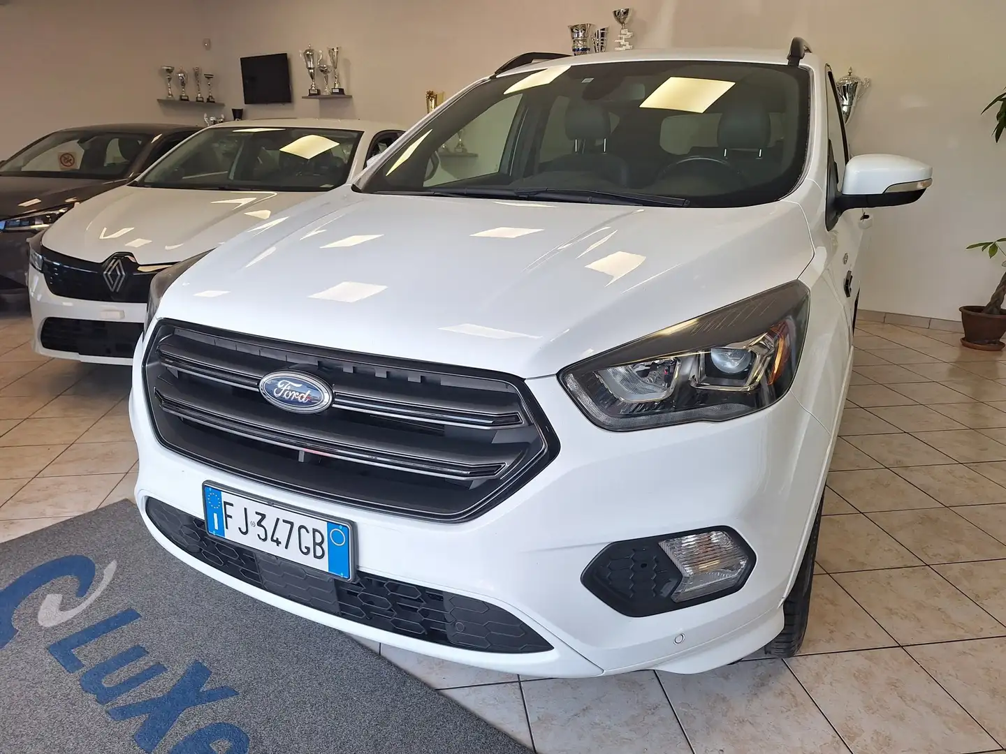 Ford Kuga 1.5 tdci ST-Line Business s Weiß - 1