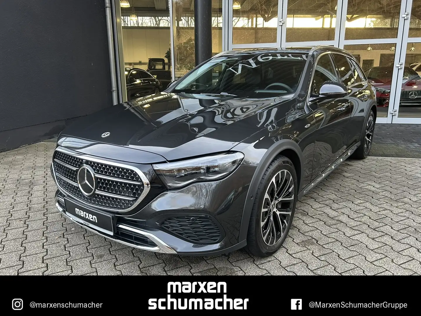 Mercedes-Benz E 300 E 300 de 4M T All-Terrain AVANTGARDE AHK+Pano Navi Grau - 1