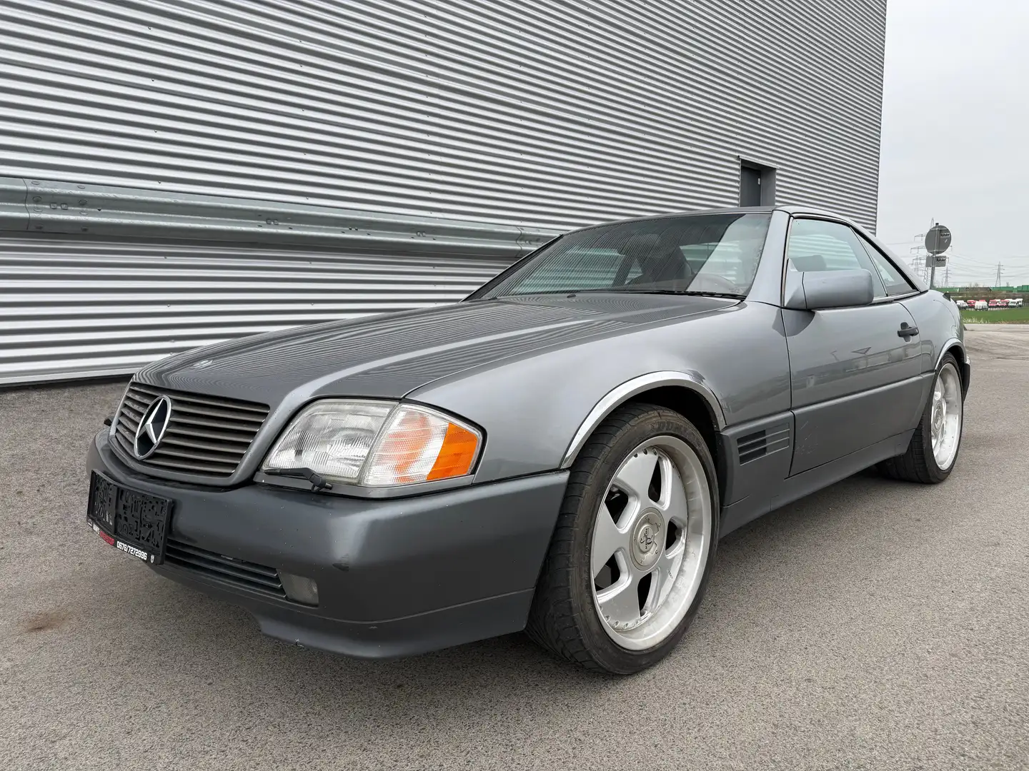 Mercedes-Benz SL 500 Roadster Aut. Grau - 2