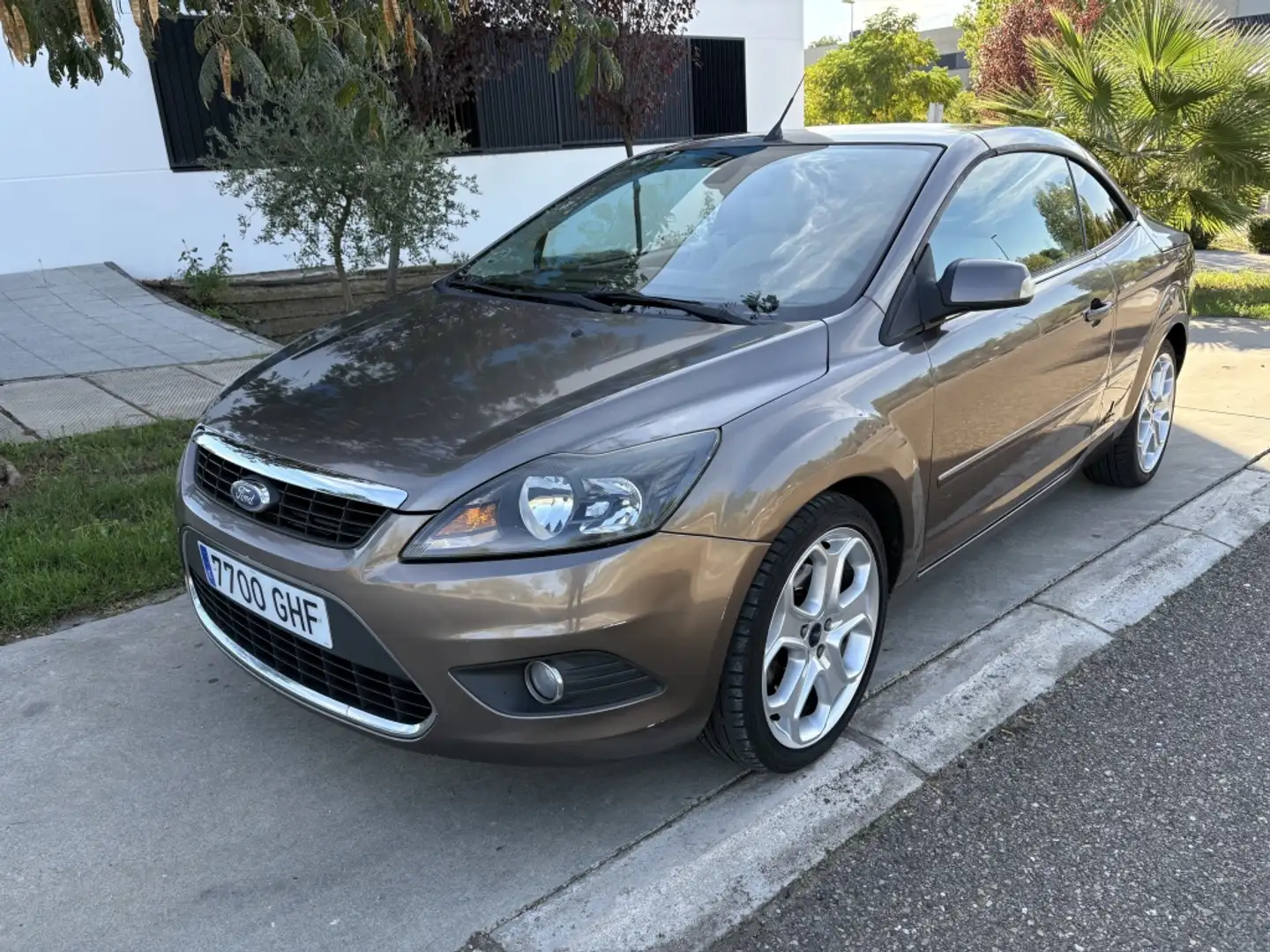 Ford Focus C.C. 2.0TDCi Titanium Bej - 1