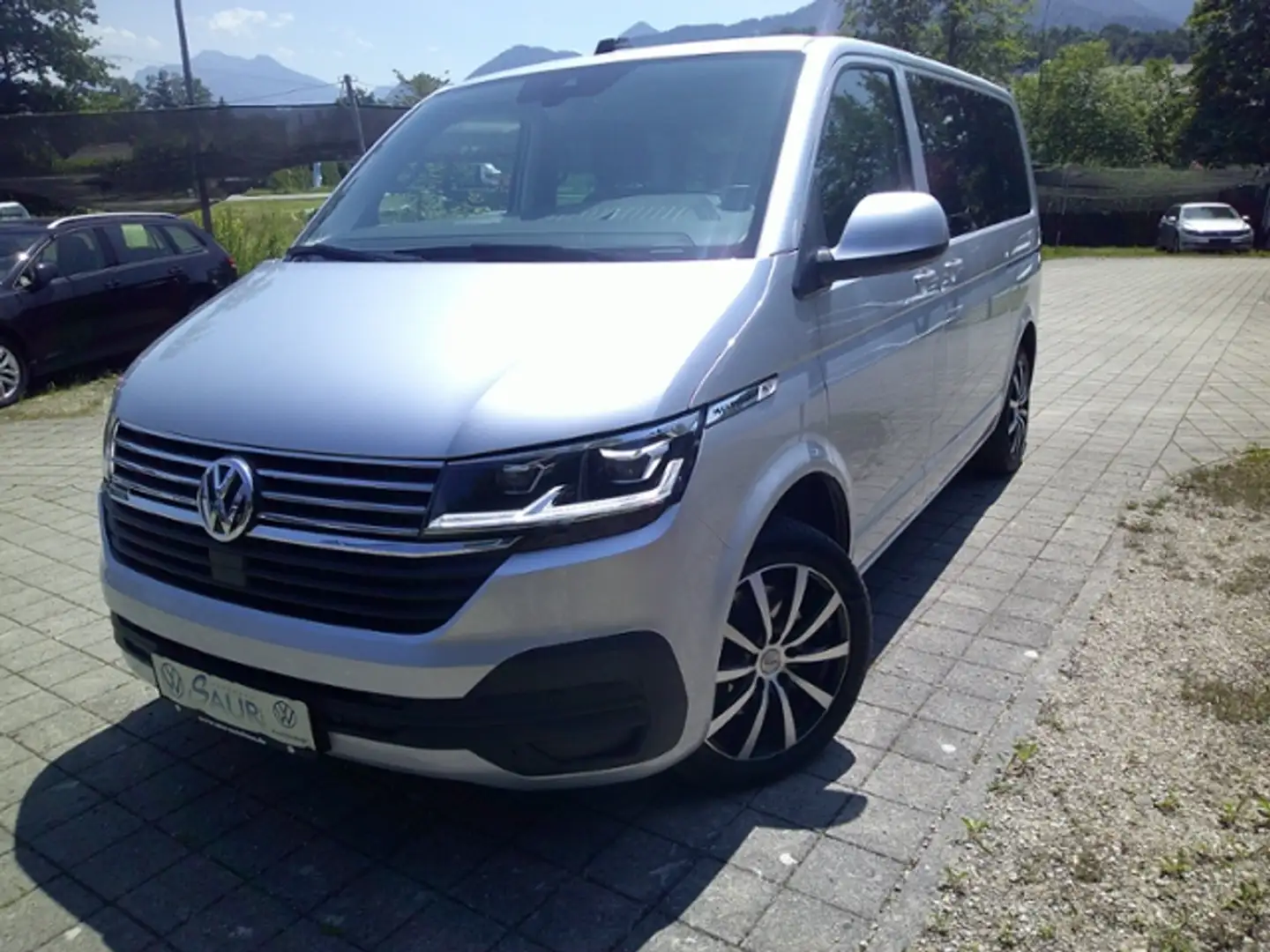 Volkswagen T6.1 Multivan Comfortline 4MOTION 2.0 TDI*DSG*Leder*AHK*Navi*St Argent - 2