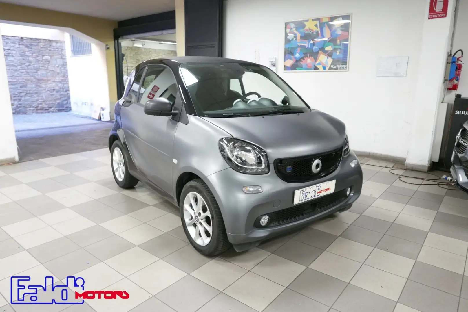 smart forTwo EQ Youngster Grigio - 1