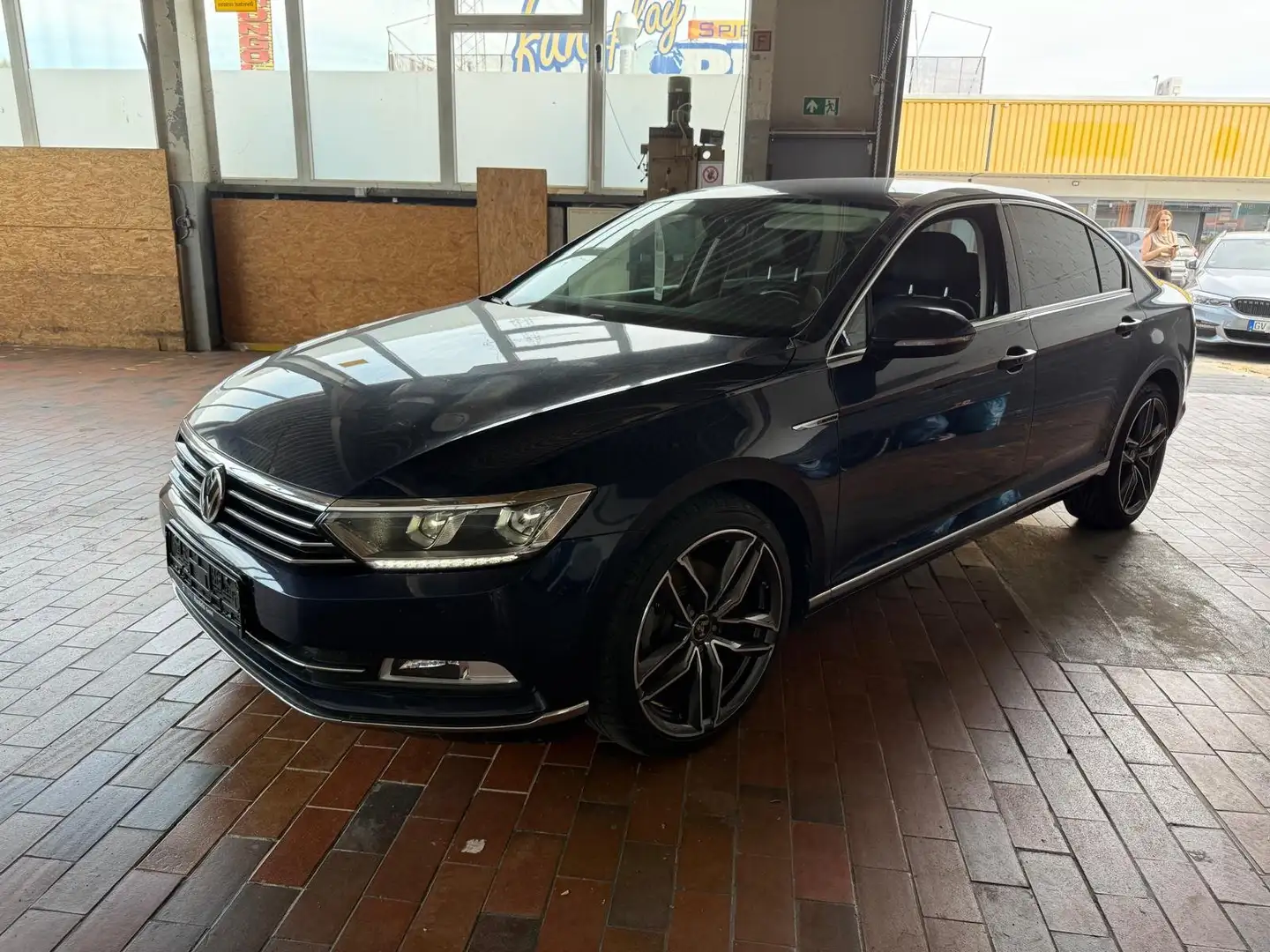 Volkswagen Passat Highline 4Motion*ALU*19Zoll*ACC Blau - 1