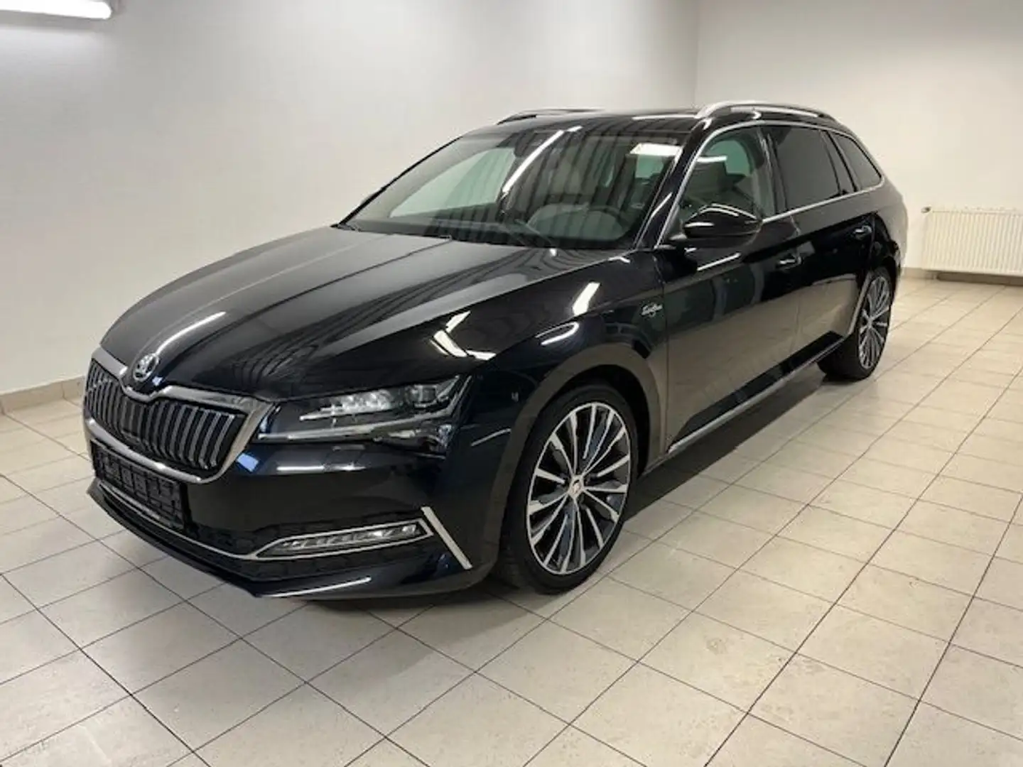 Skoda Superb Combi 1.4 TSI L&K iV +SD+STANDHEI.+ACC+AH Schwarz - 2