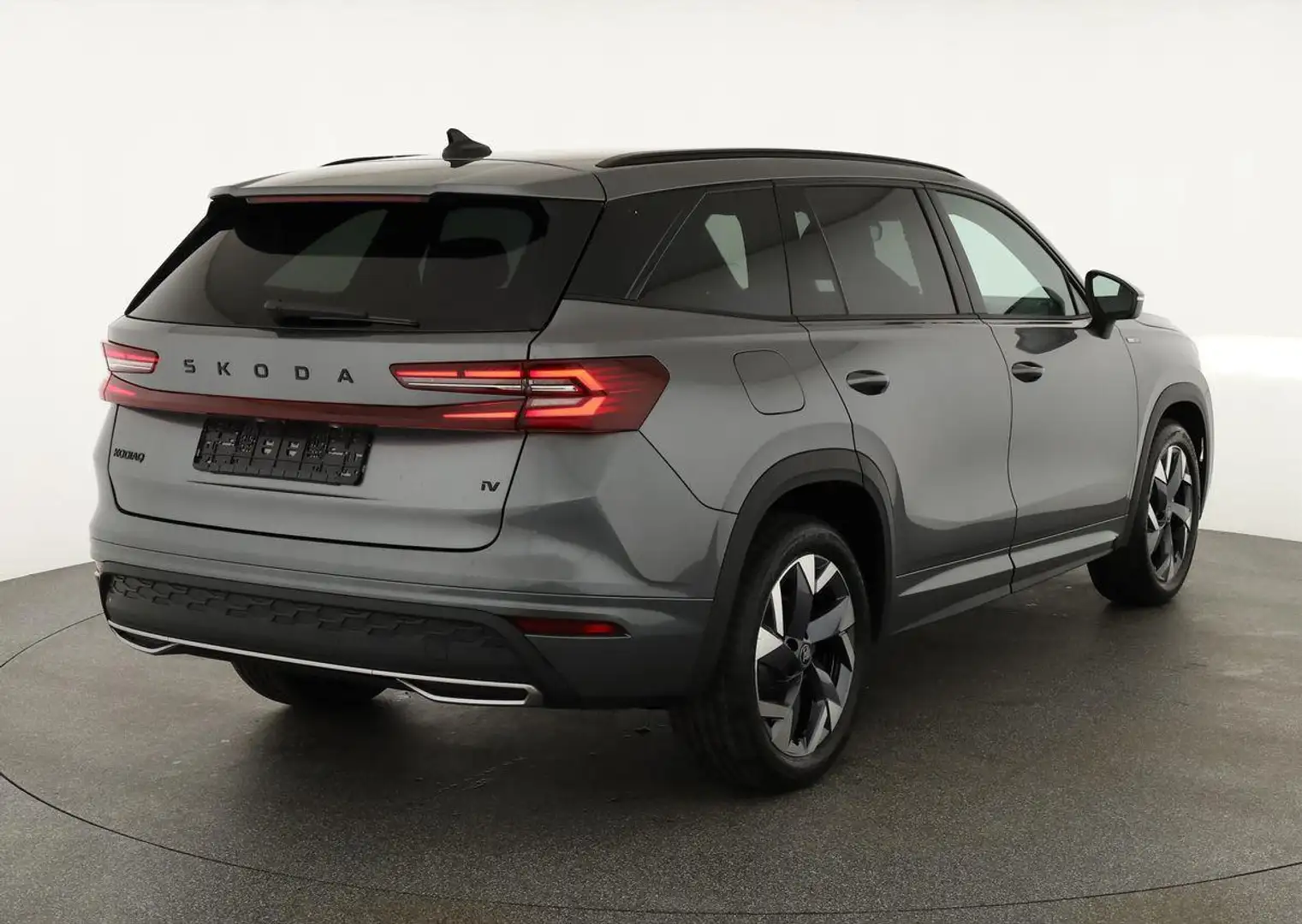 Skoda Kodiaq 1.5 TSI iV 150kW Sportline Sportline, AHK, Matr... Grau - 2